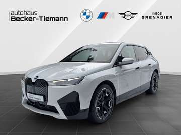 xDrive40 Sportpaket HarmanKardon | HUD | 360° Kame