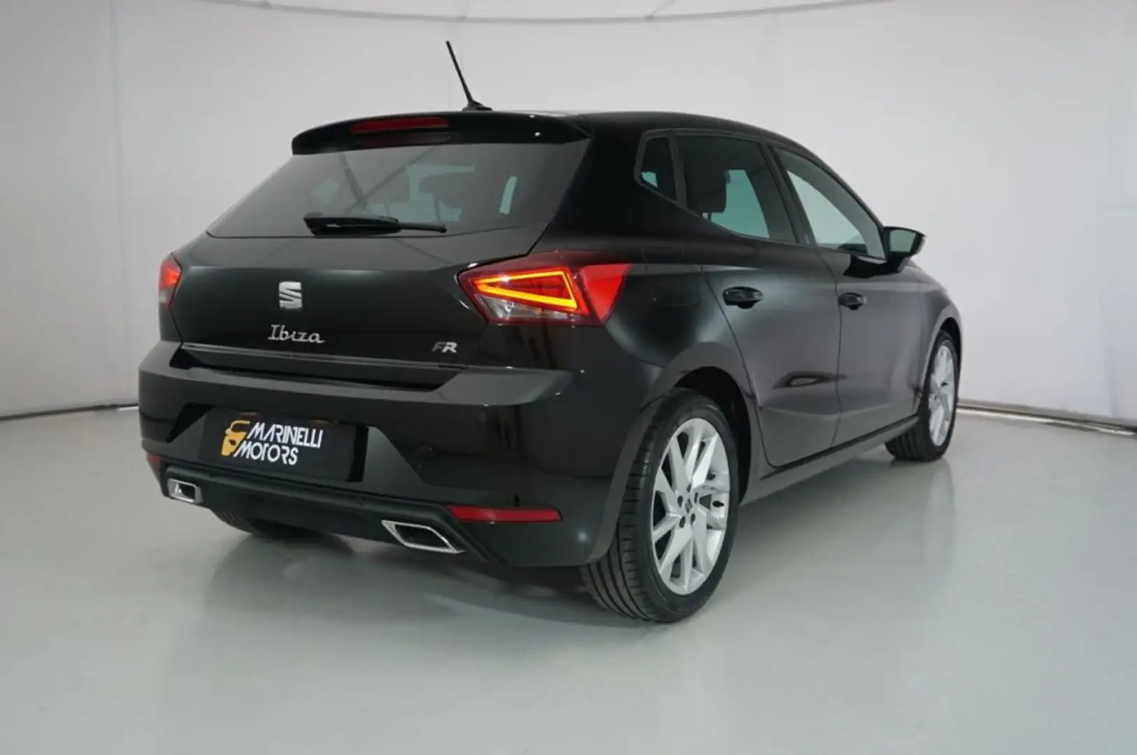 SEAT Ibiza 1.0 ECO TSI 95CV FR Schwarz - 2