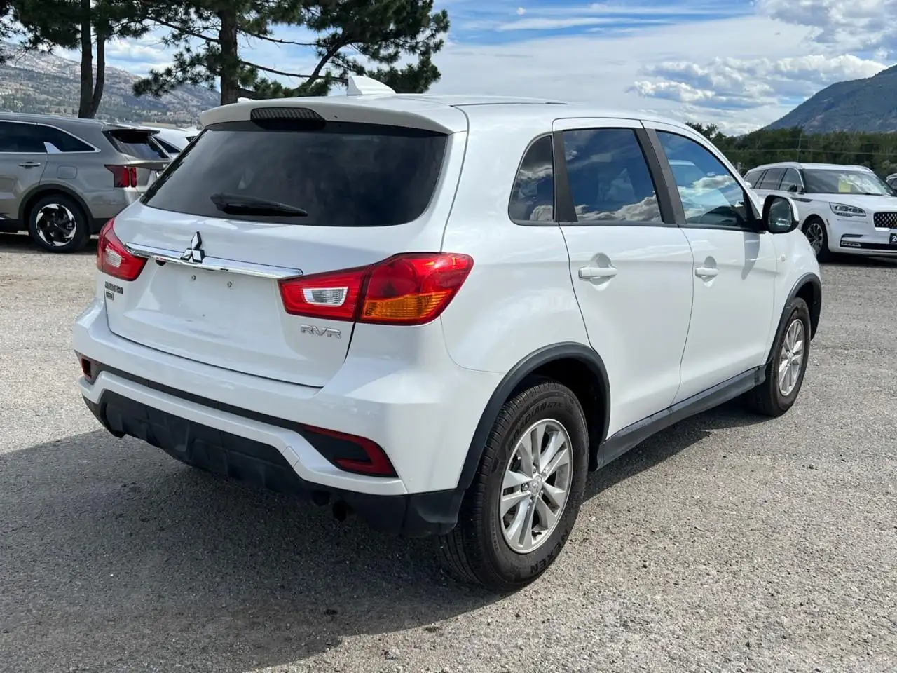 Mitsubishi RVR photo Mitsubishi RVR