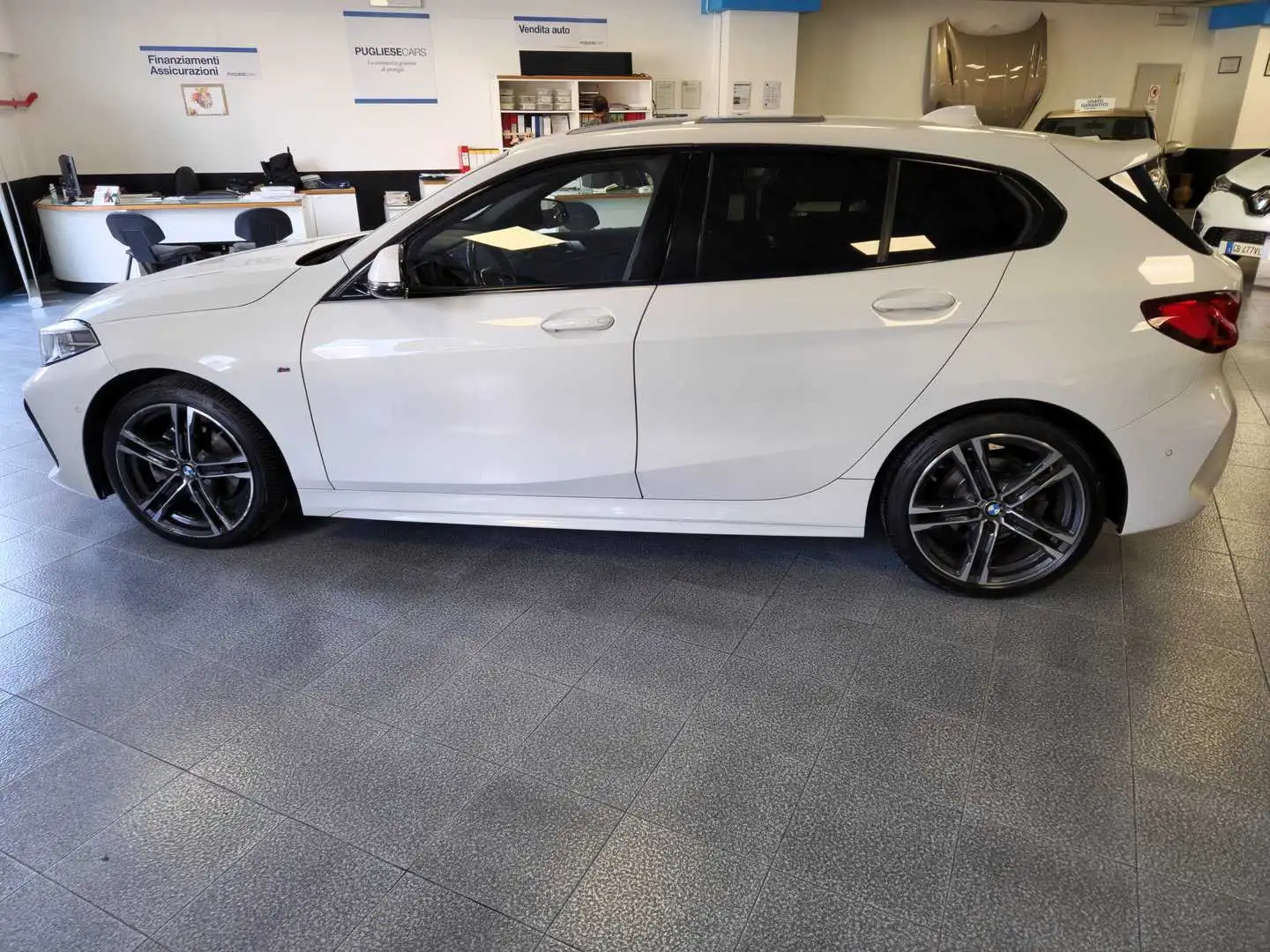 BMW 118 d Msport auto Bianco - 2