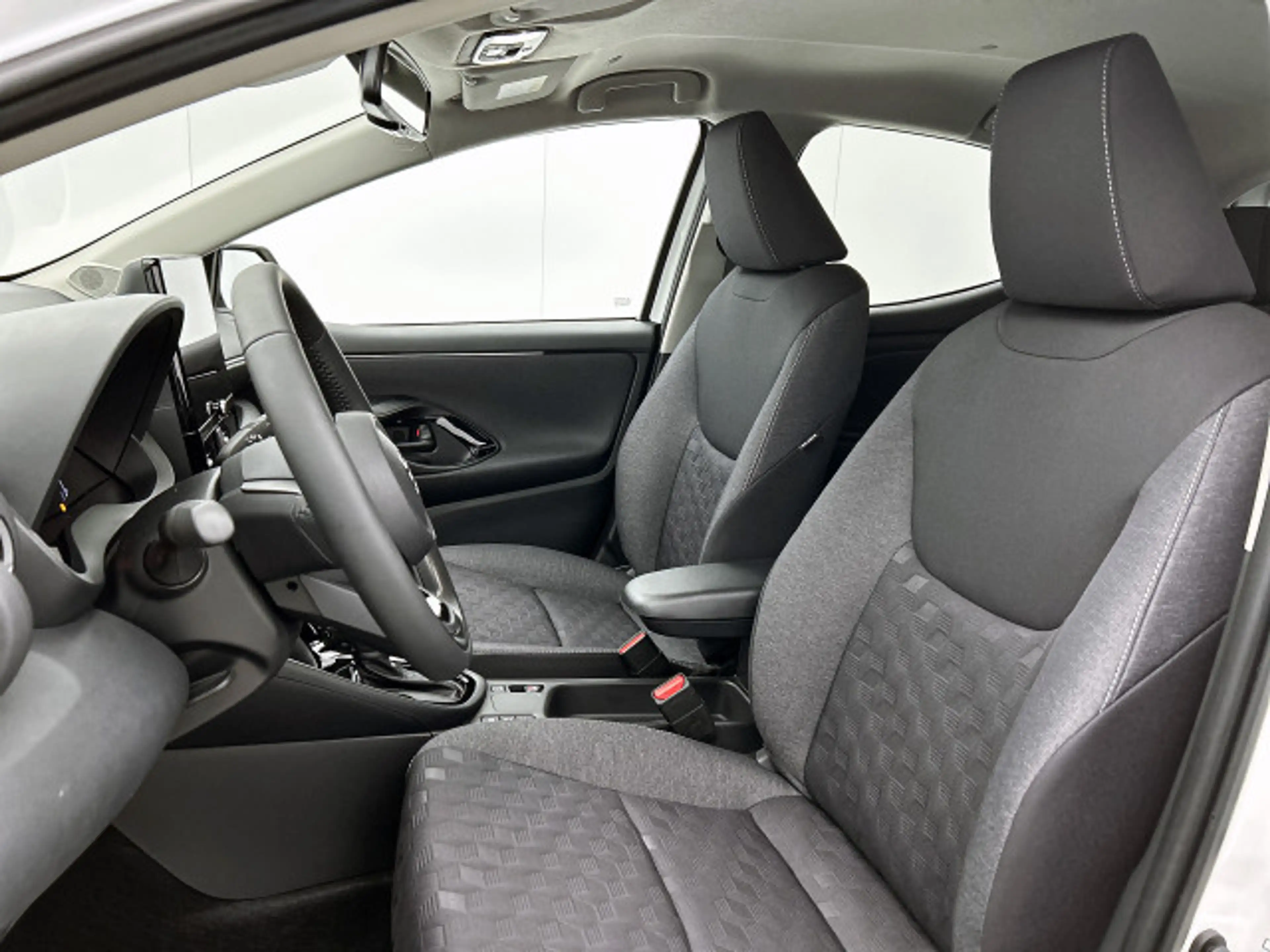 Toyota Yaris 1.5 Hybrid 115 Dynamic | Comfort Pack — photo 14