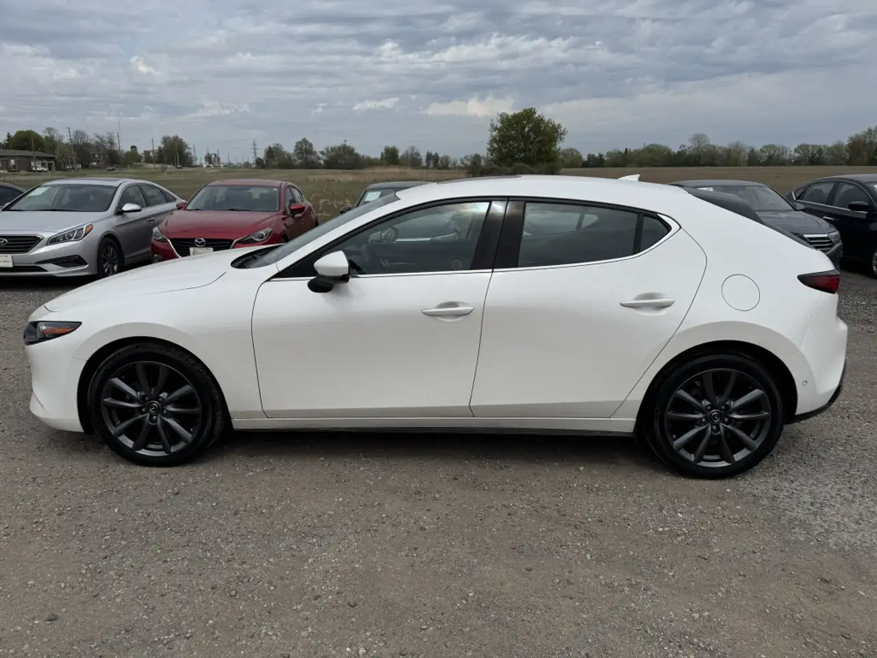 Mazda 3 снимка Mazda 3