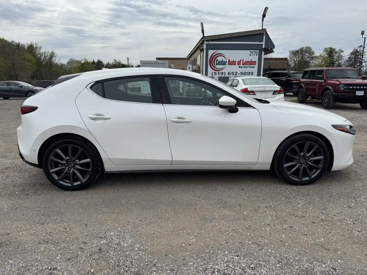 Mazda 3 снимка Mazda 3