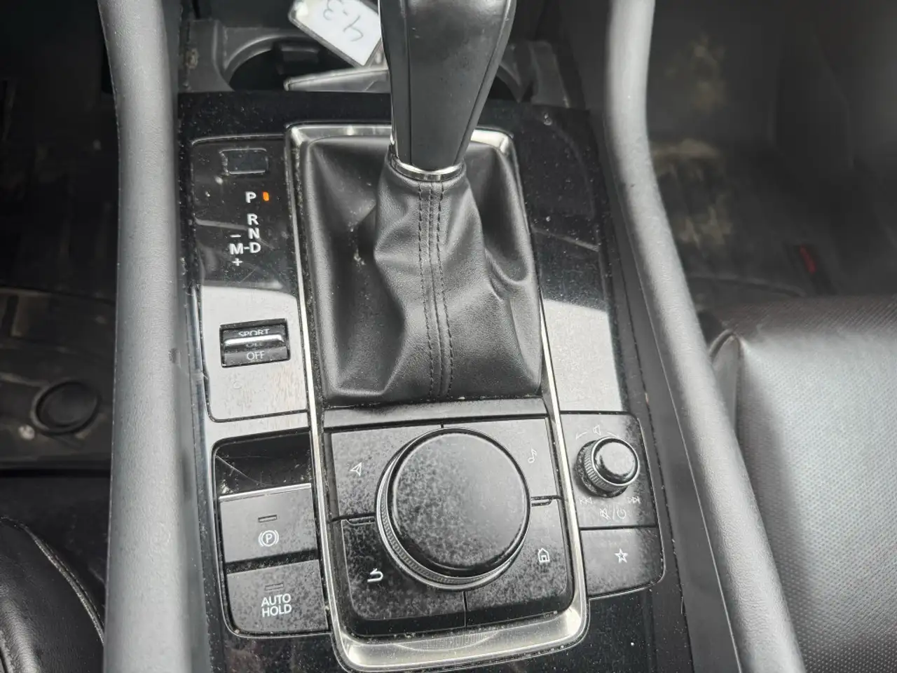 Mazda 3 снимка Mazda 3