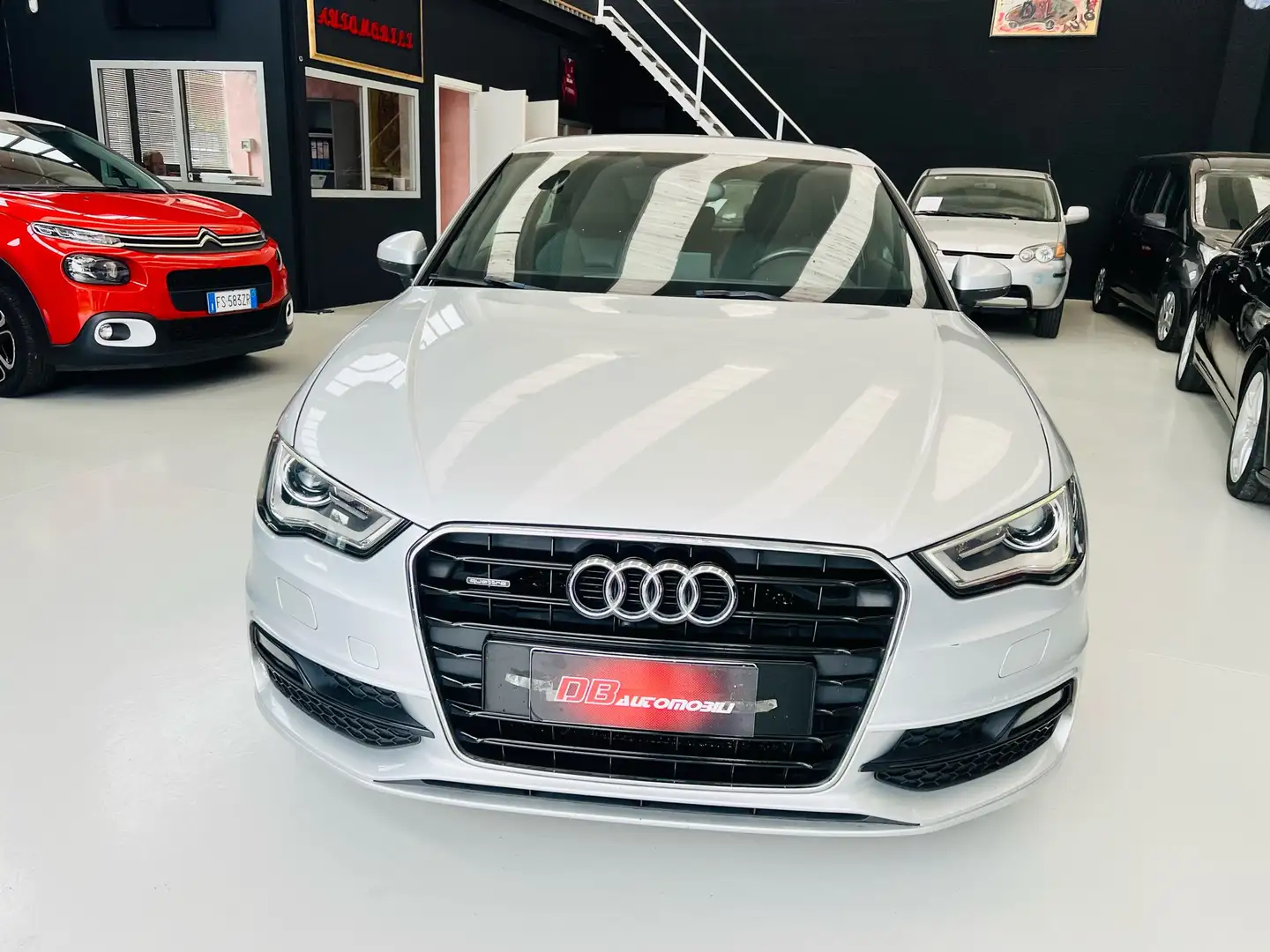 Audi A3 A3 2.0 tdi Ambition Edition quattro 184cv s-tronic Plateado - 2