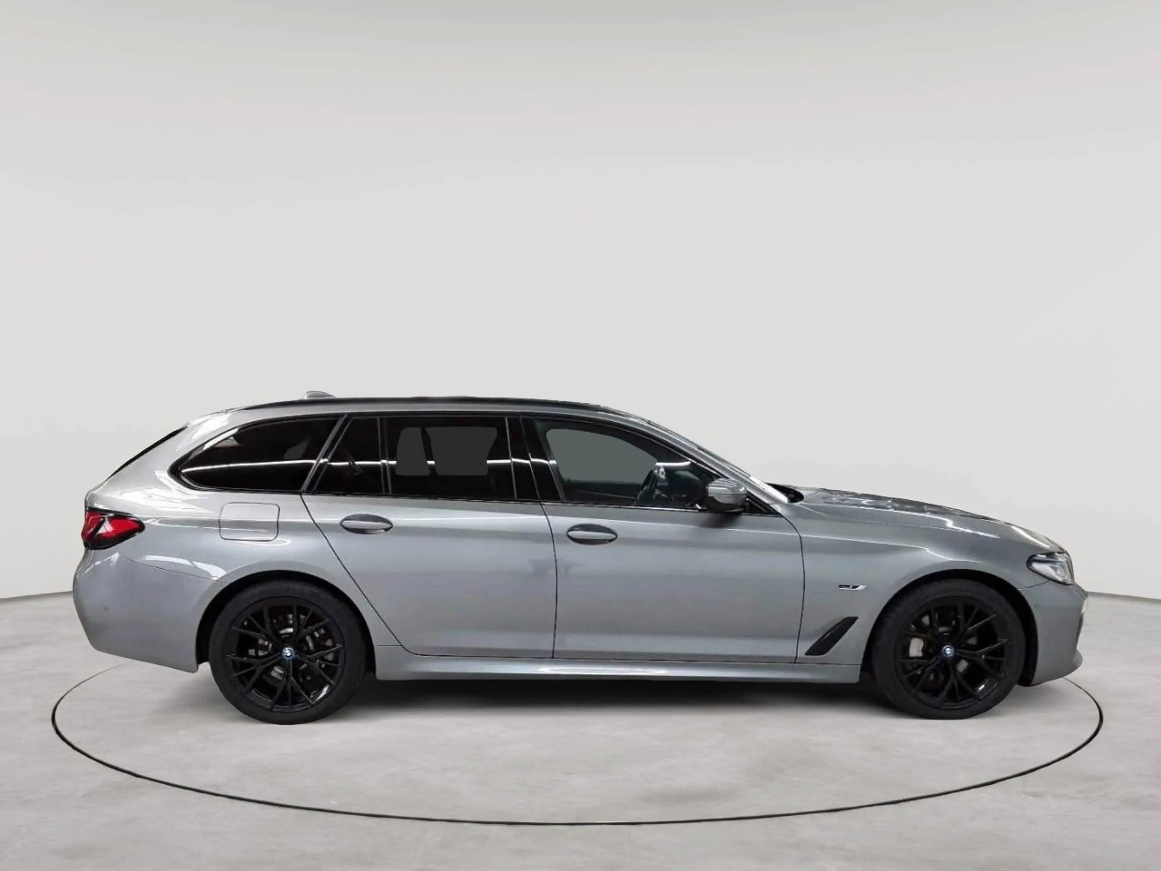 BMW 530 530e Touring Aut. M Sport Navi Leder H&K — photo 3