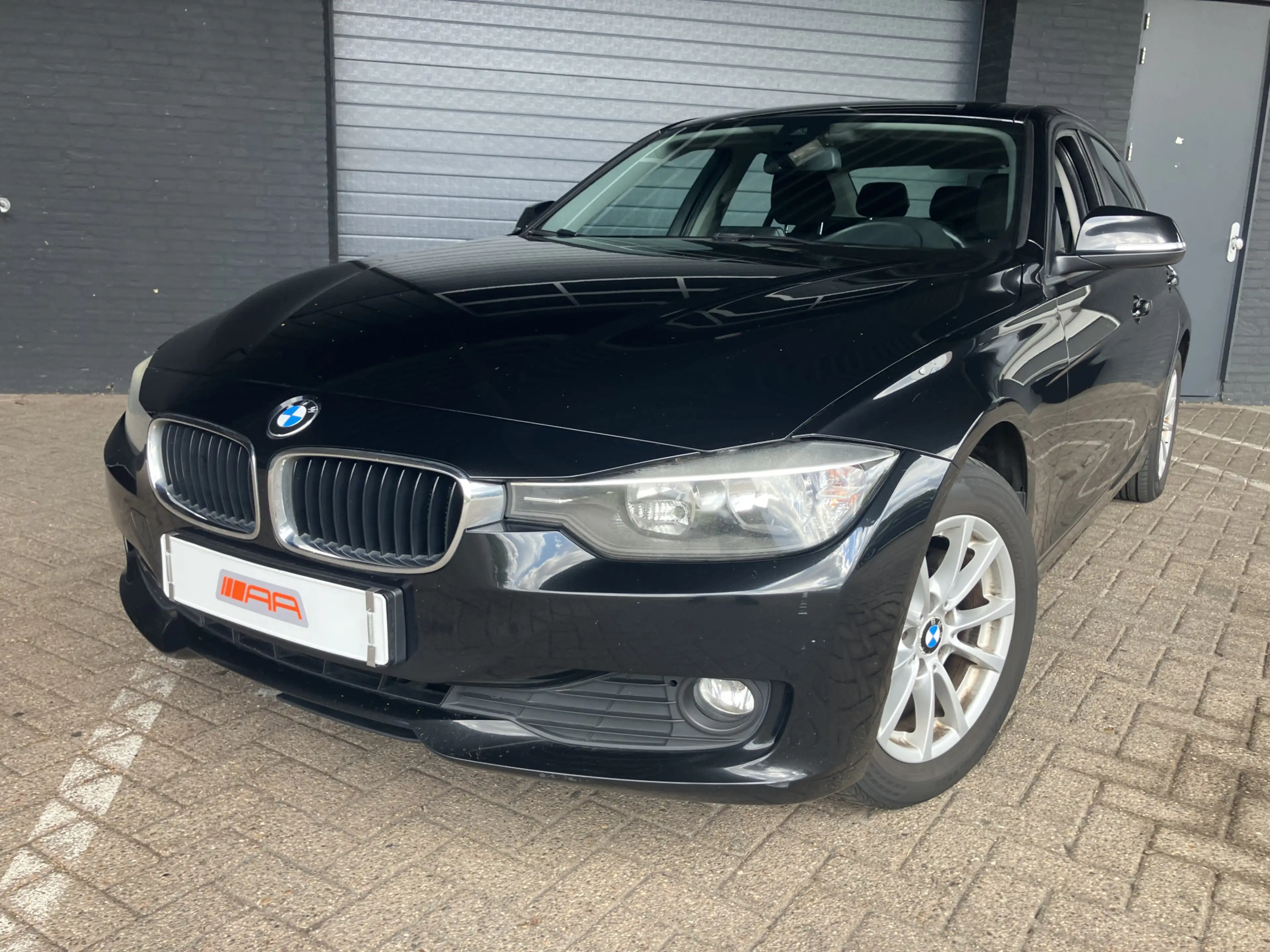 BMW 316 3-serie 316d High Executive — photo 4
