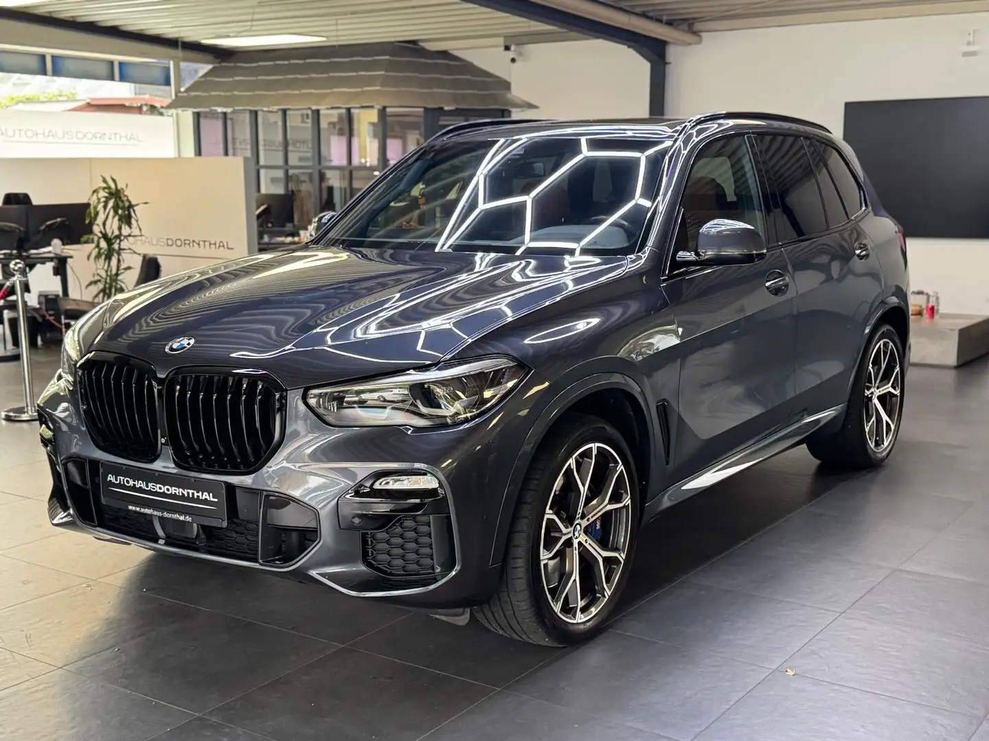 BMW X5 xDrive 40 d M Sport/PANO/STHZ/360° Grau - 1
