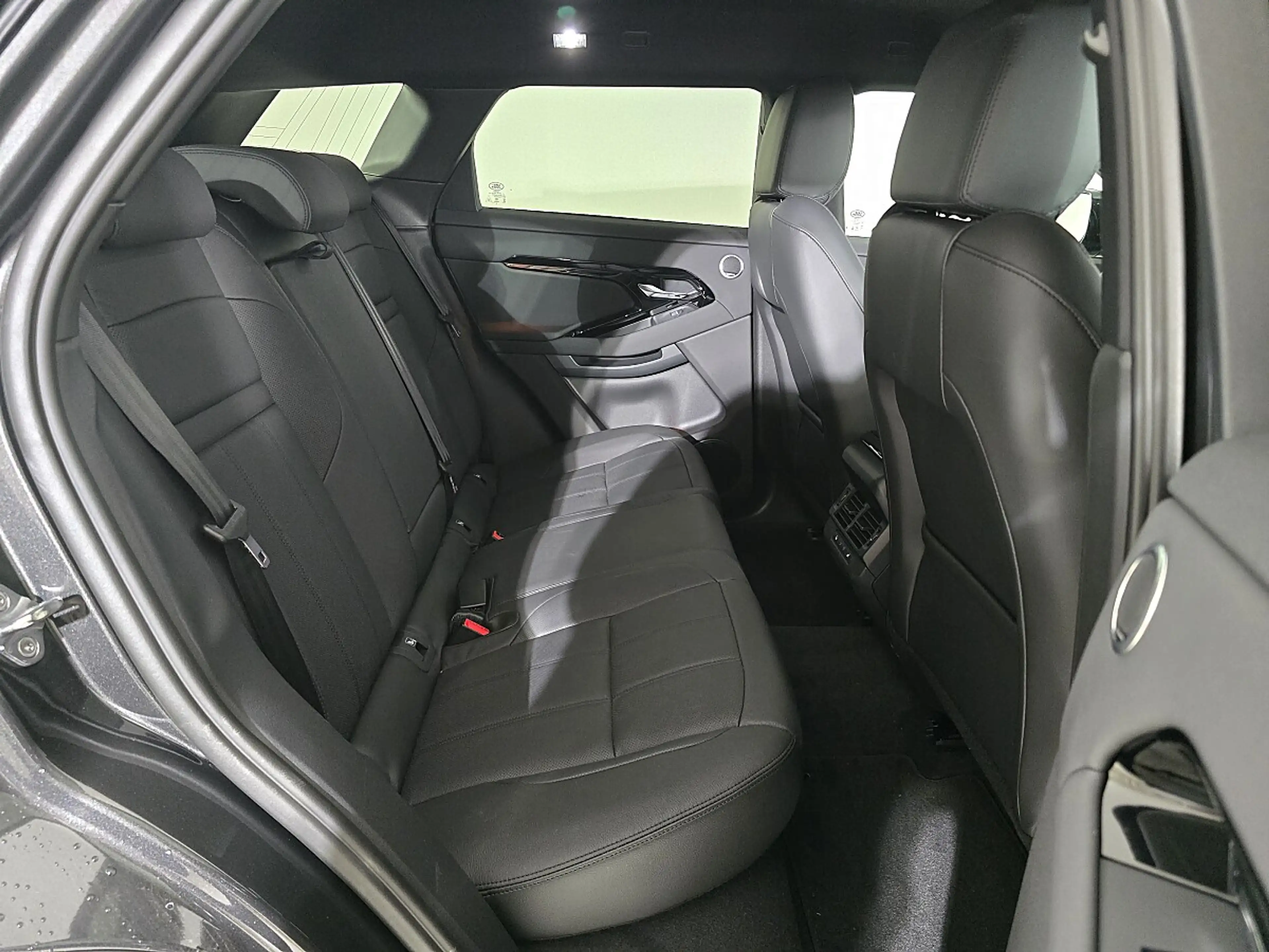 Land Rover Range Rover Evoque P270e PHEV Dynamic SE AWD Aut. | Auto Stahl Wie... — photo 4