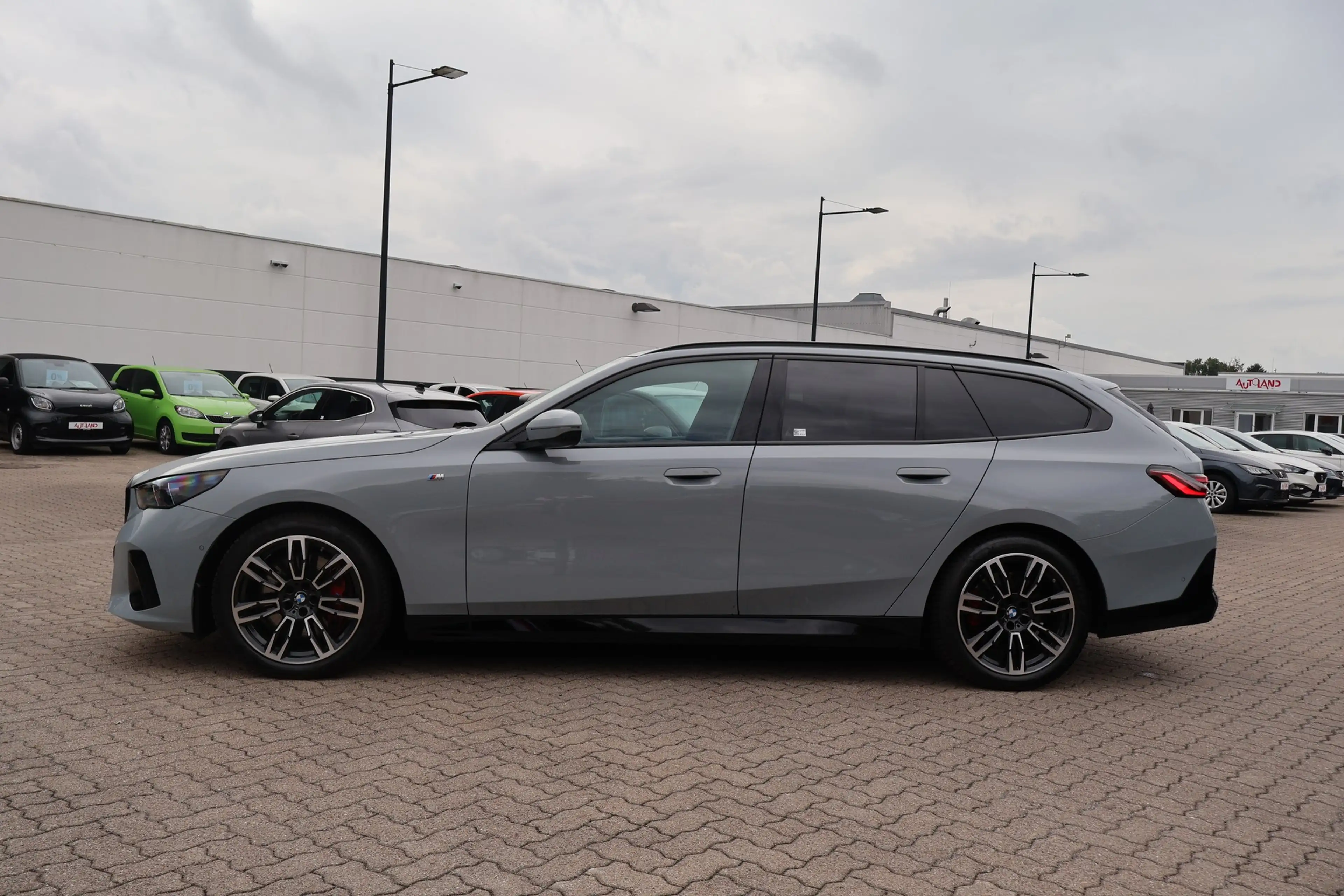 BMW 540 540d M-Sport Touring xDrive Aut. LED ACC Pano — photo 3