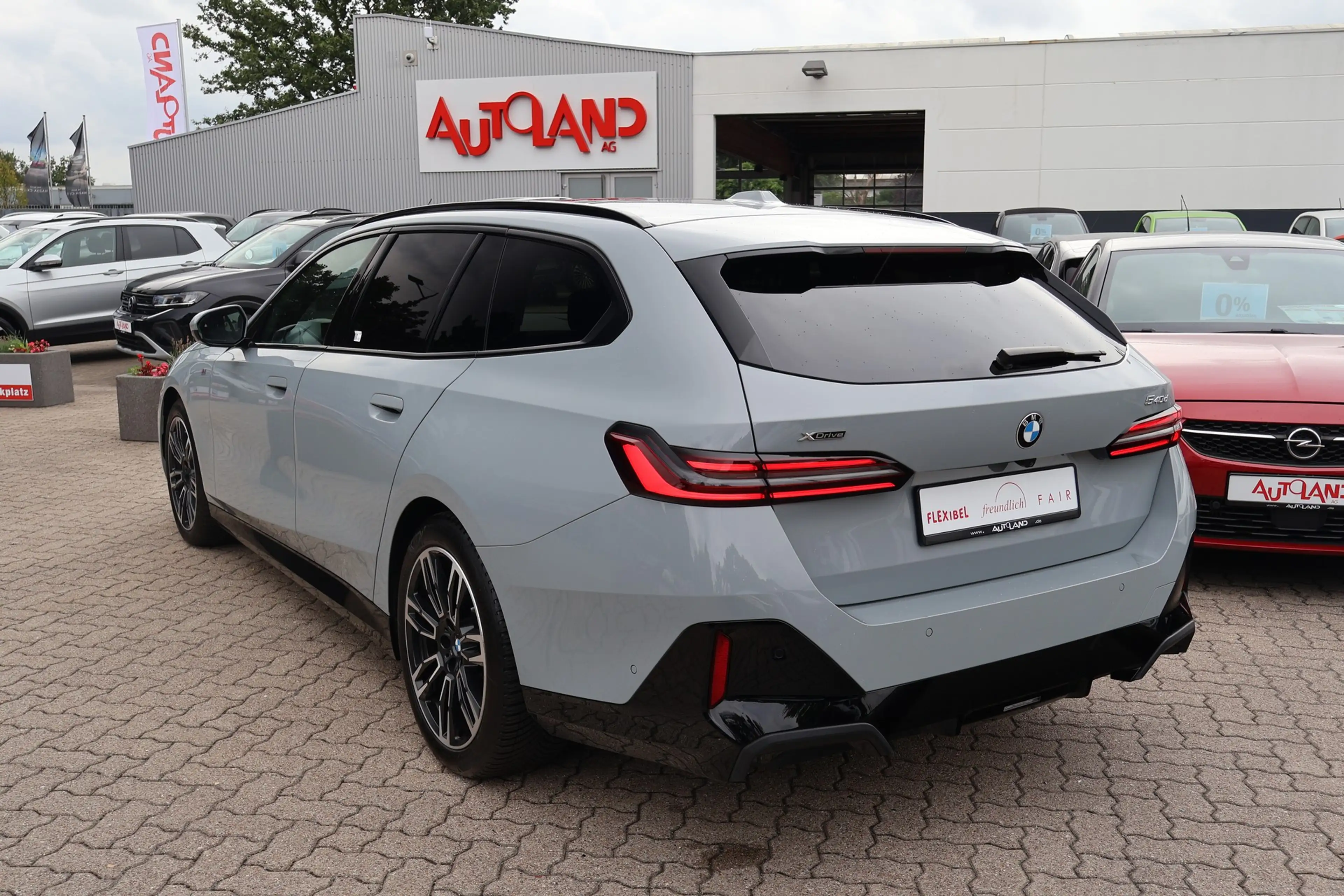 BMW 540 540d M-Sport Touring xDrive Aut. LED ACC Pano — photo 4