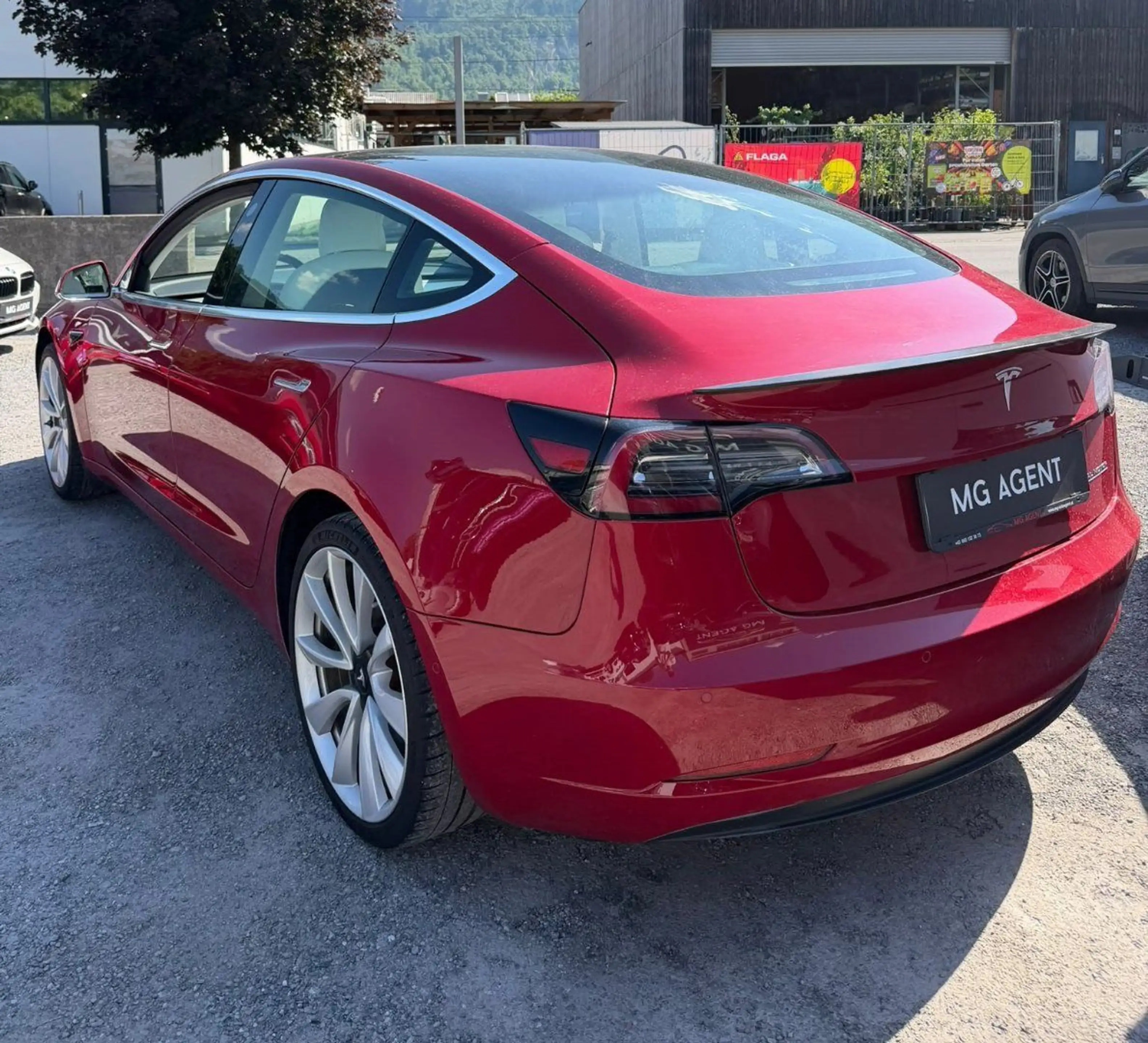 Tesla Model 3 Long Range Dual 75 kWh AWD — photo 3