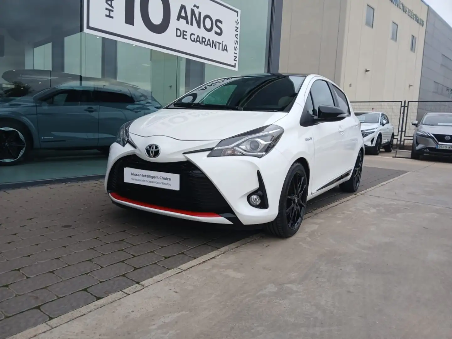 Toyota Yaris 100H 1.5 GR-Sport Blanco - 1