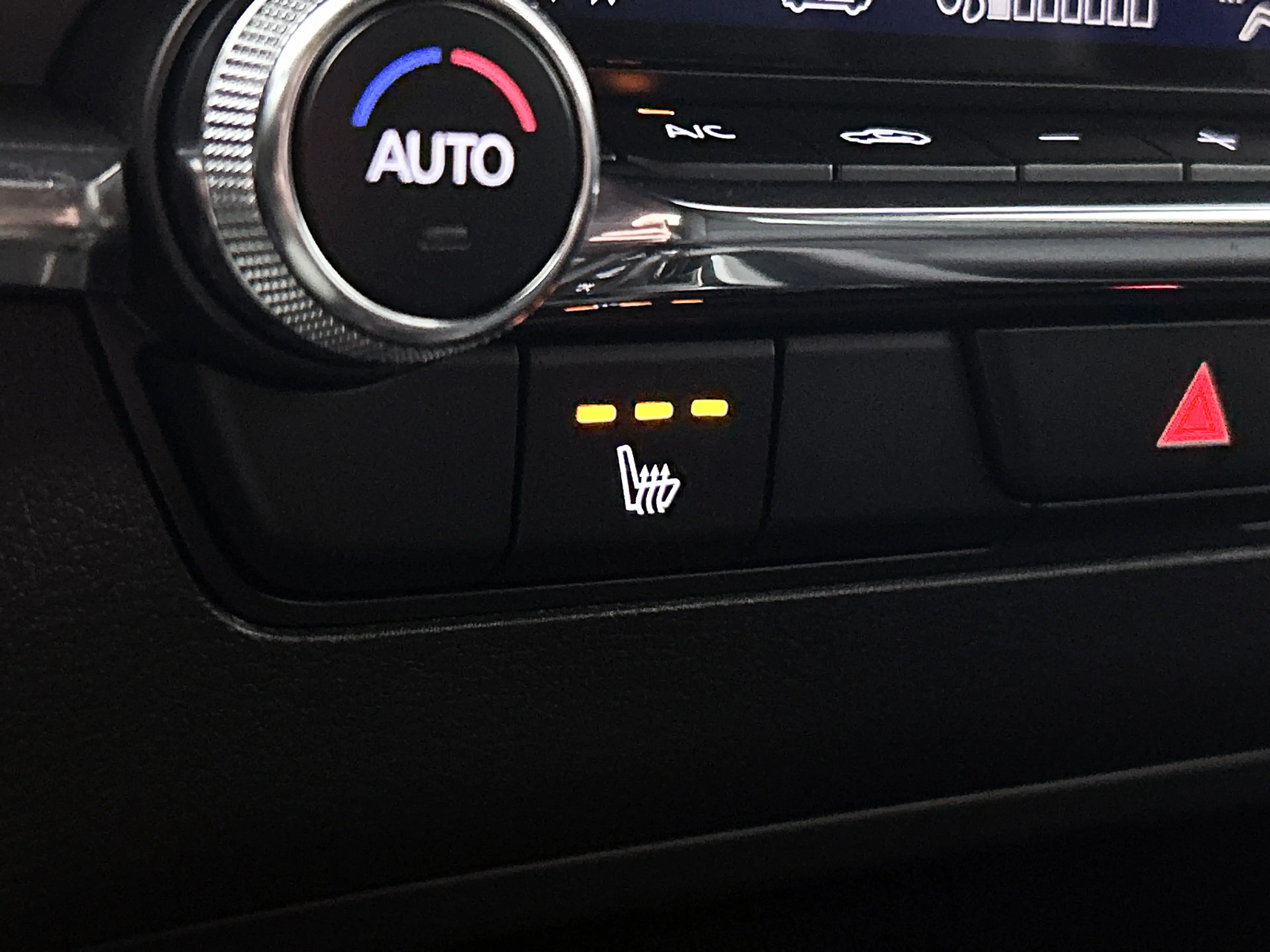 Mazda 3 2.0 e-SkyActiv-G M Hybrid 150 Homura | Head-up Dis — photo 10
