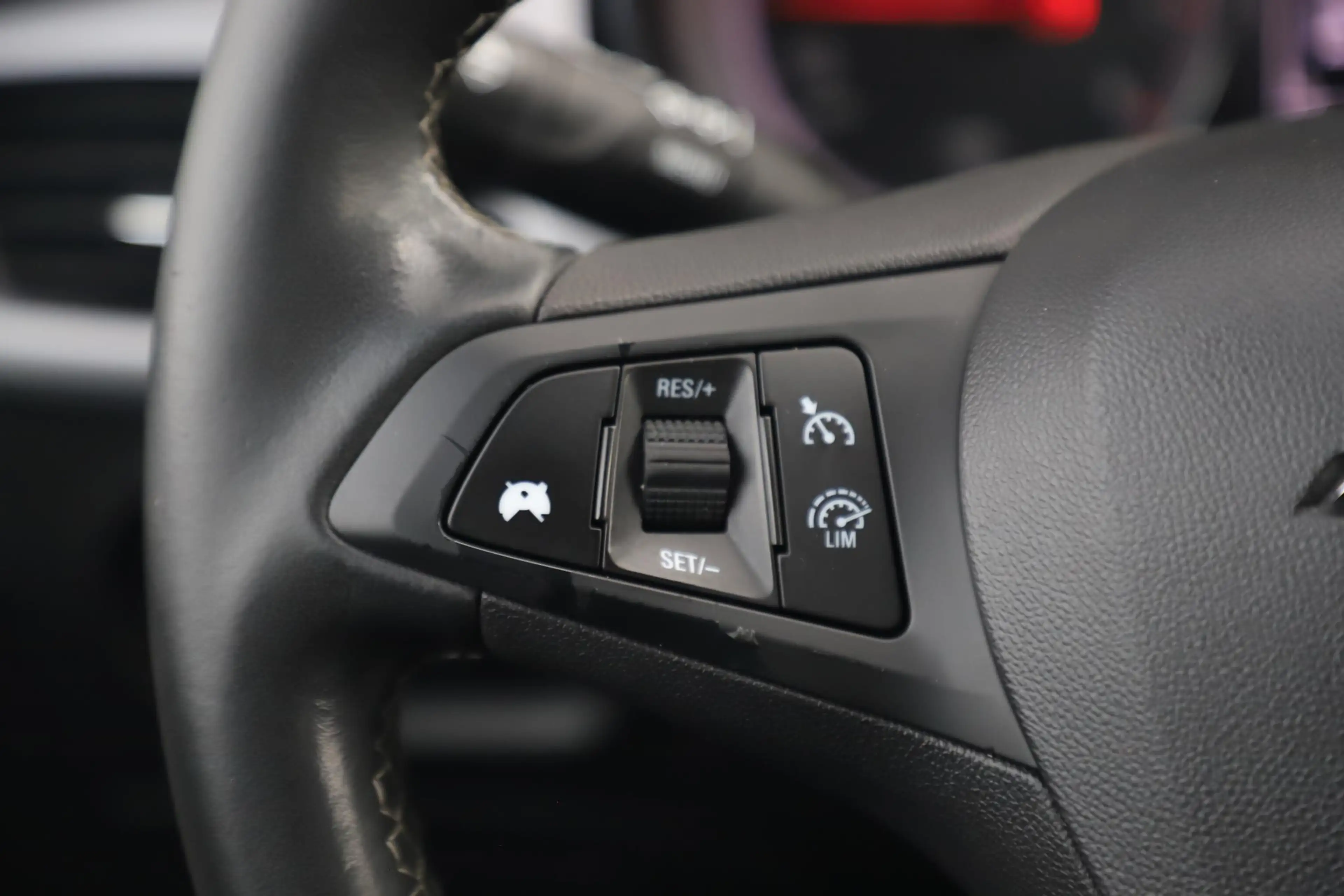 Opel Astra 1.2 Edition 110PK Navigatie Carplay Android Airco — photo 12