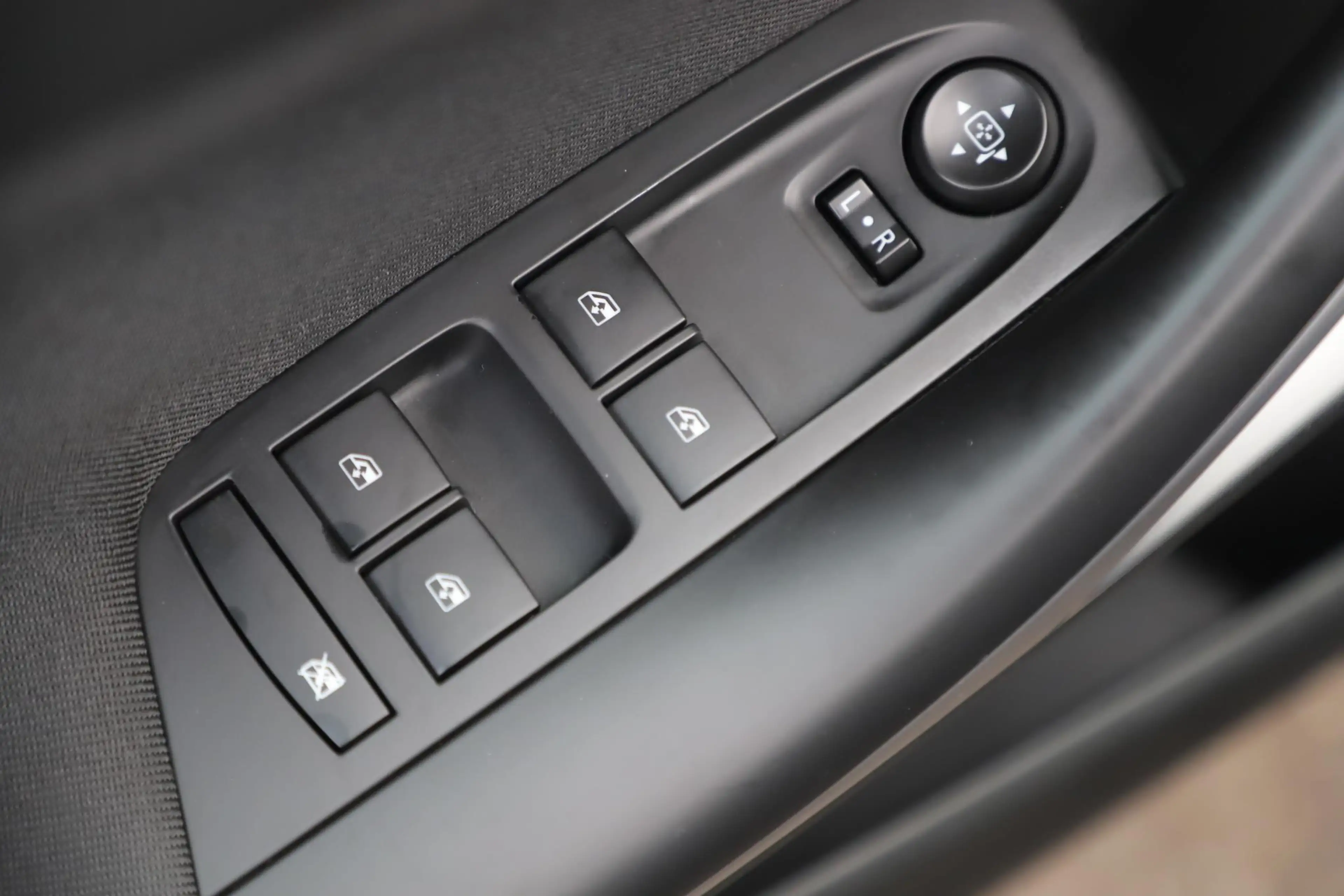 Opel Astra 1.2 Edition 110PK Navigatie Carplay Android Airco — photo 11