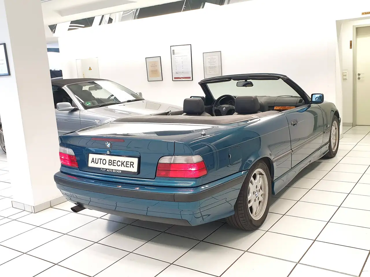 BMW 320i Cabrio 1.Hand Scheckheft Teilleder, foto 9