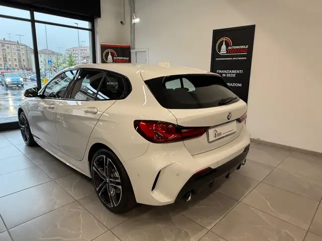 BMW 1 Series view 6