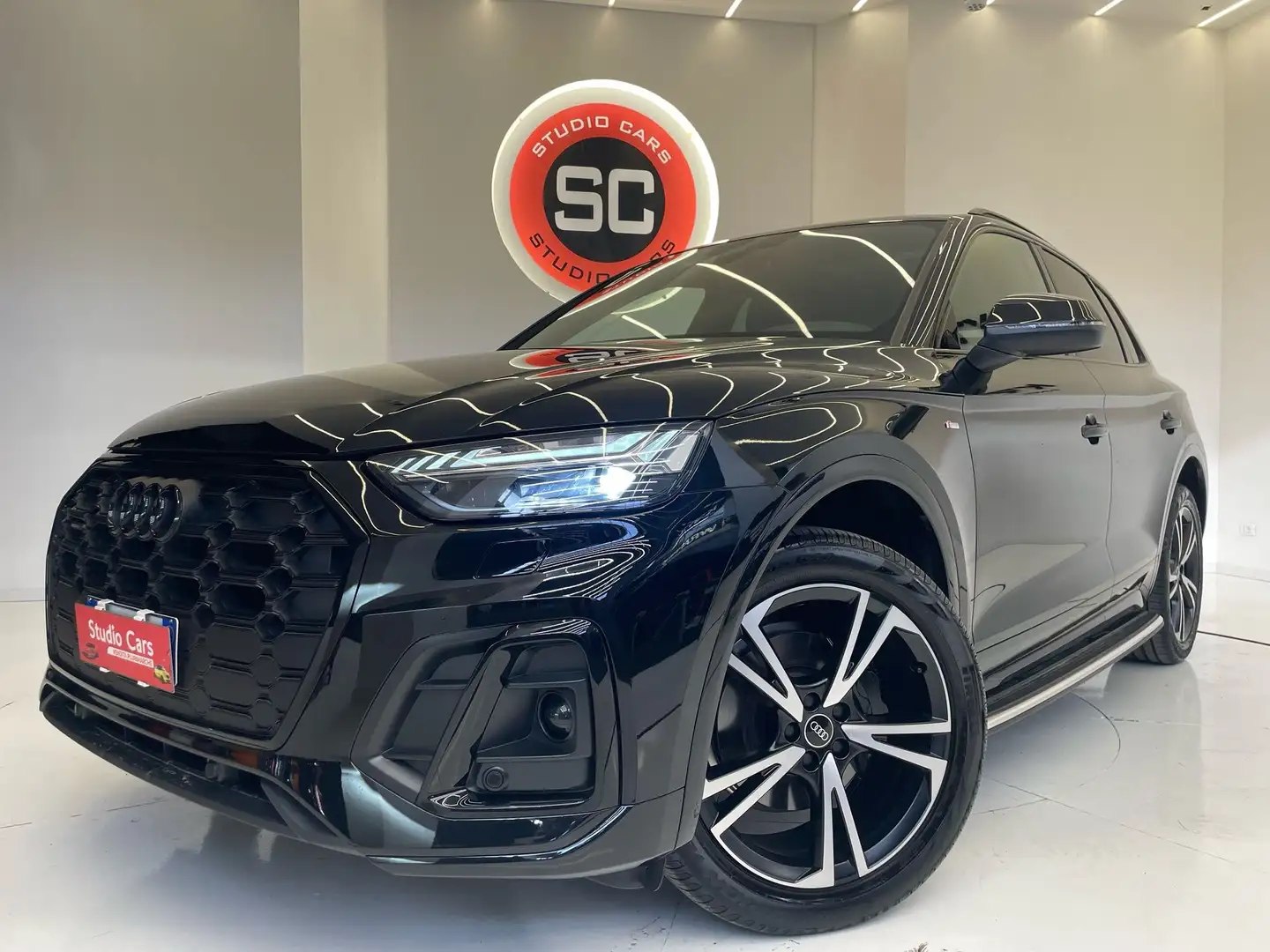 Audi Q5 40 2.0 TDI S-Line quattro S-Tronic Identity Black Schwarz - 2