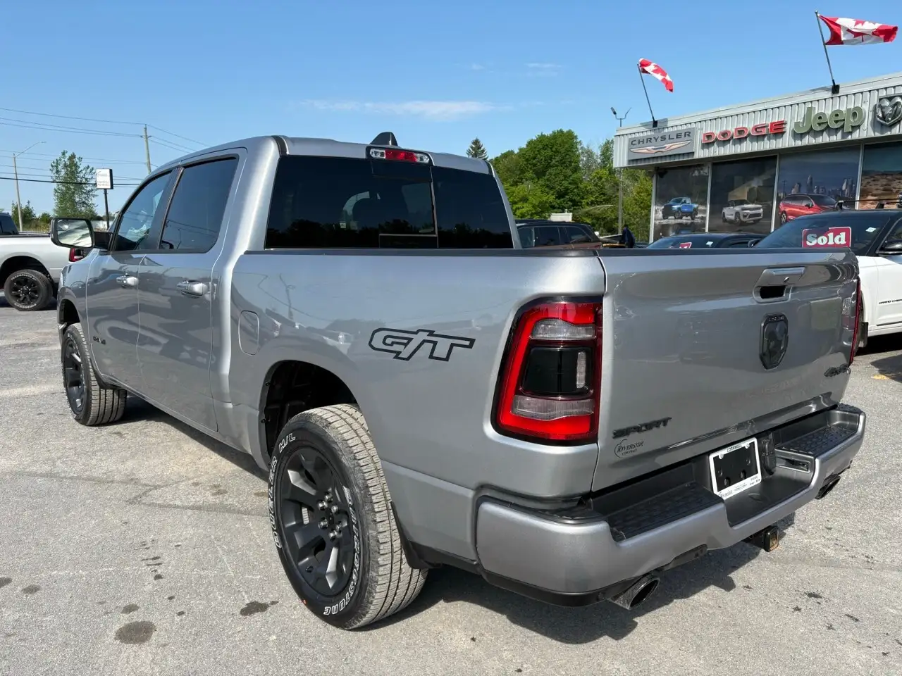 RAM 1500 снимка RAM 1500
