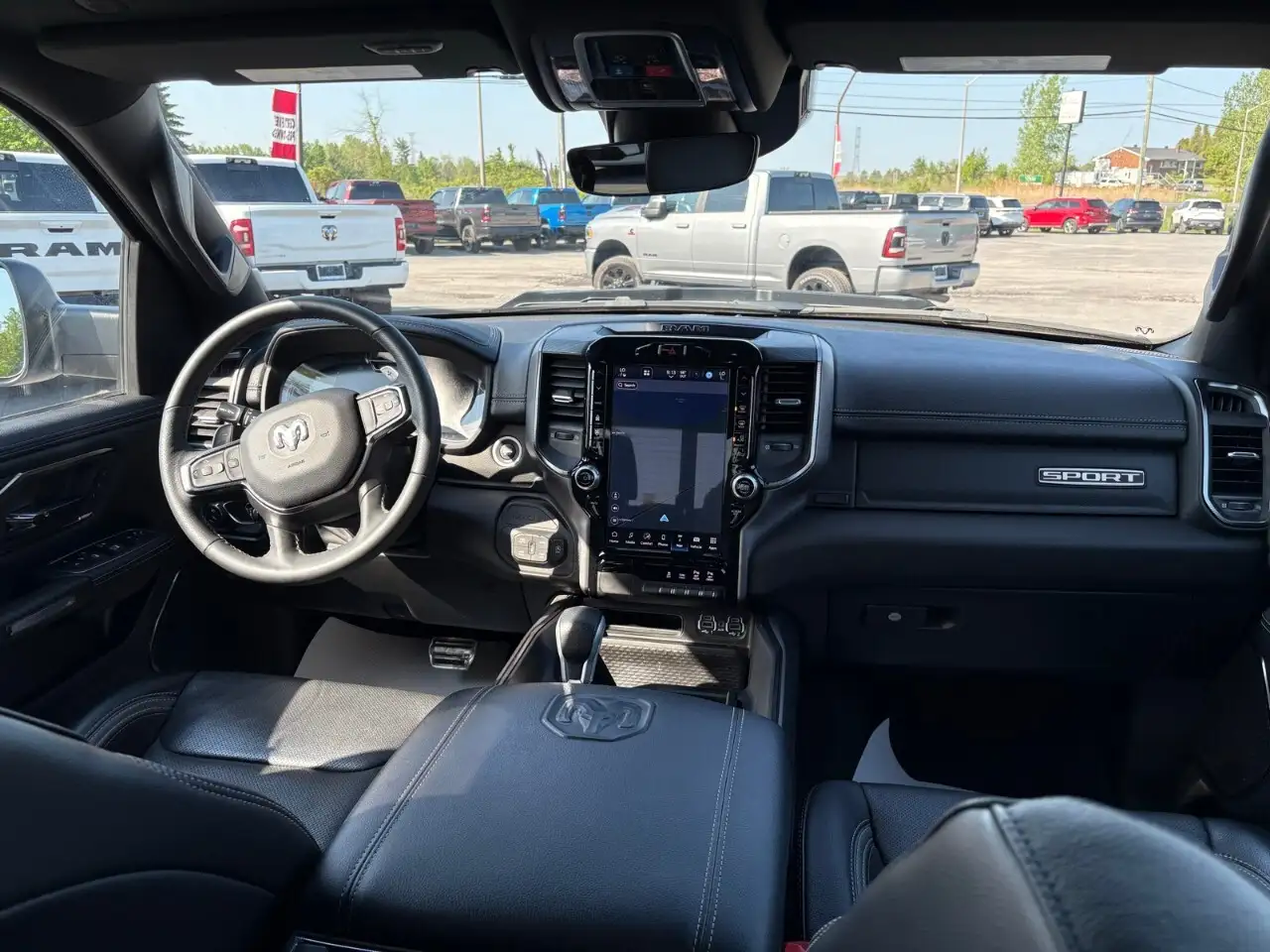 RAM 1500 снимка RAM 1500
