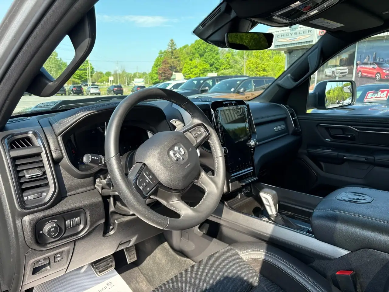 RAM 1500 снимка RAM 1500