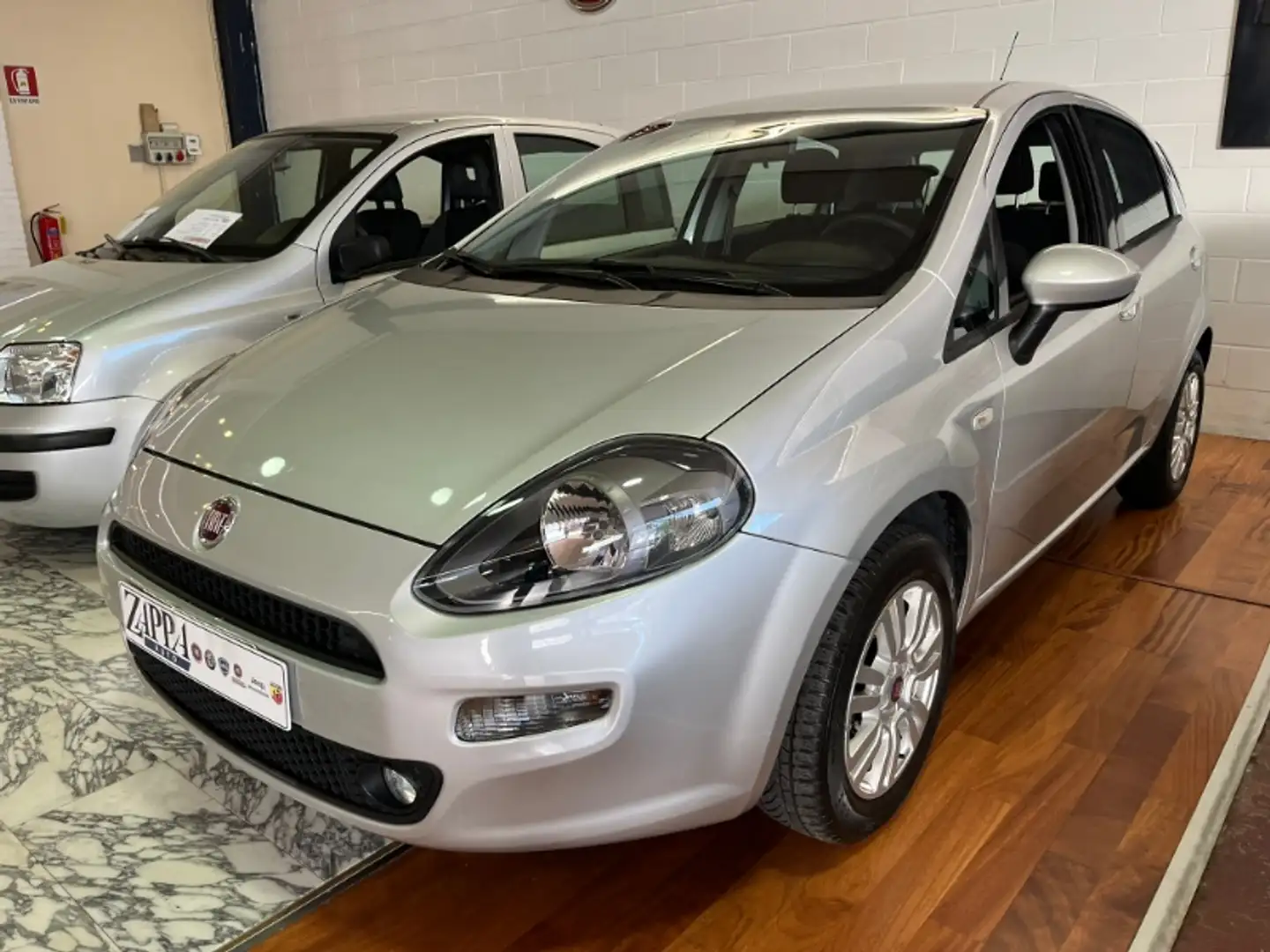 Fiat Punto 5 Porte 1.4  Lounge Grigio - 1
