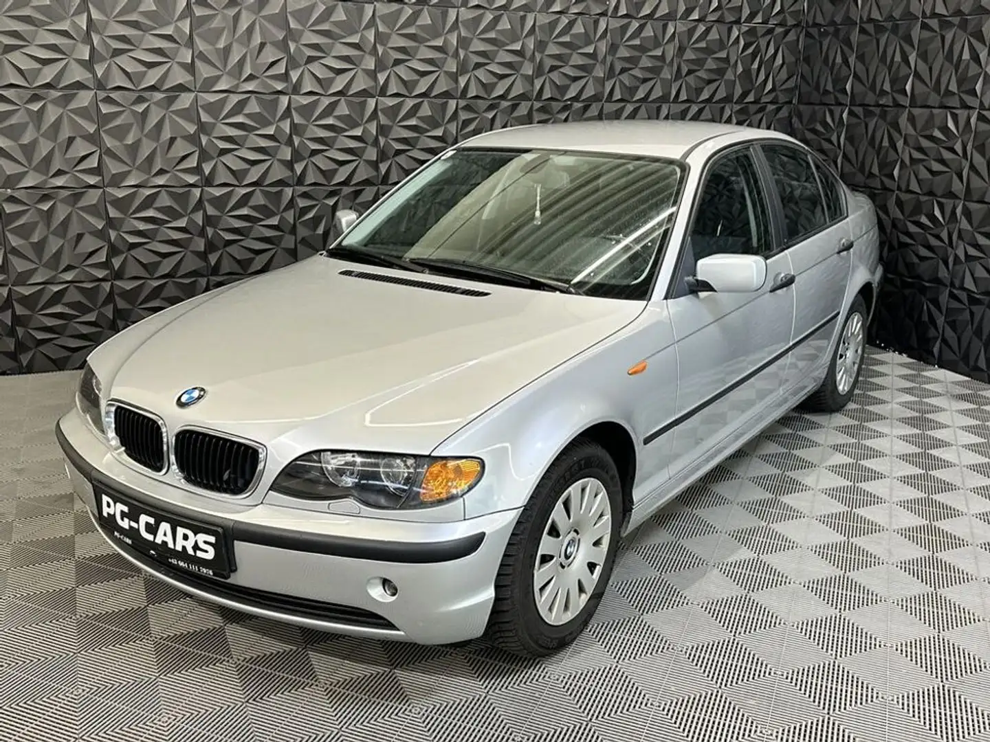 BMW 316 i Österreich-Paket Aut.6.2026 Pickerl Zilver - 1
