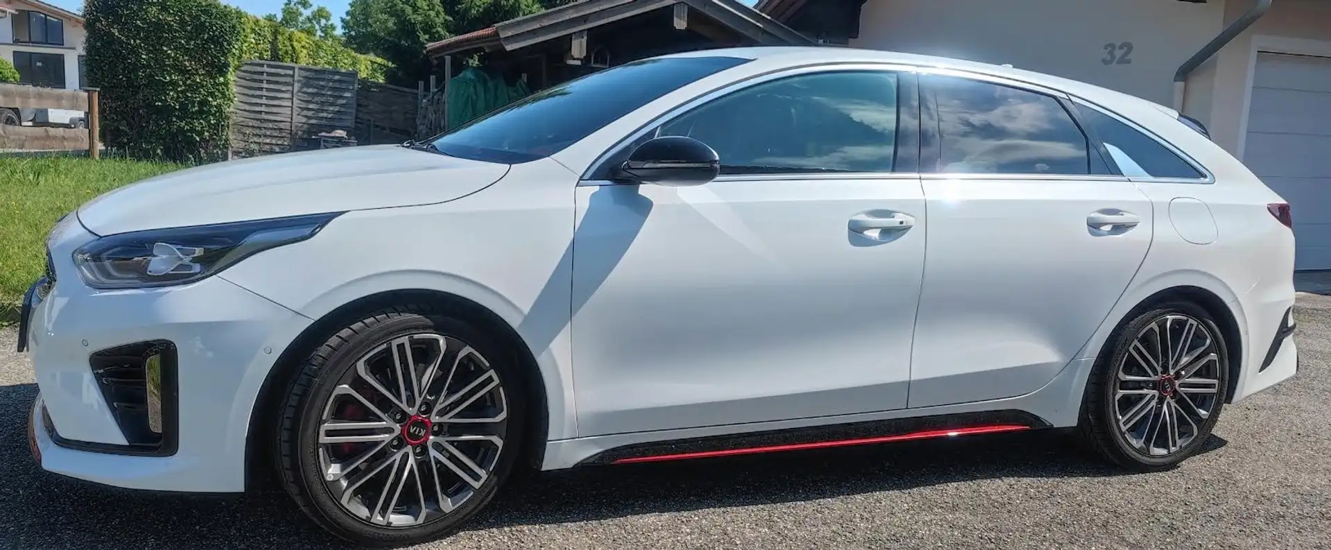 Kia ProCeed / pro_cee'd ProCeed 1.6 T-GDI DCT7 OPF GT Blanc - 1