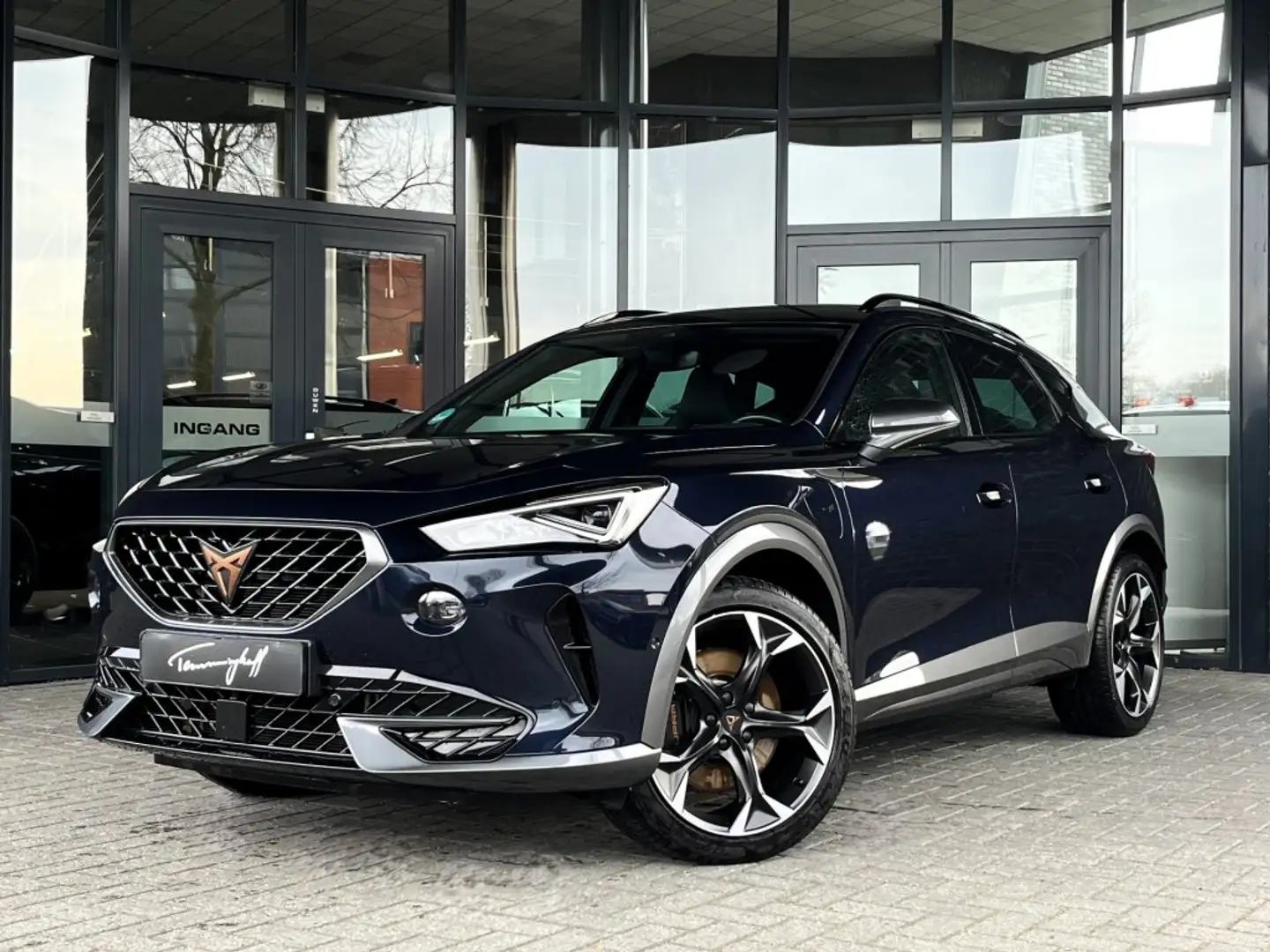 CUPRA Formentor 1.4 E-HYBRID VZ 245PK - CAMERA - MATRIX - 19 INCH Blau - 1