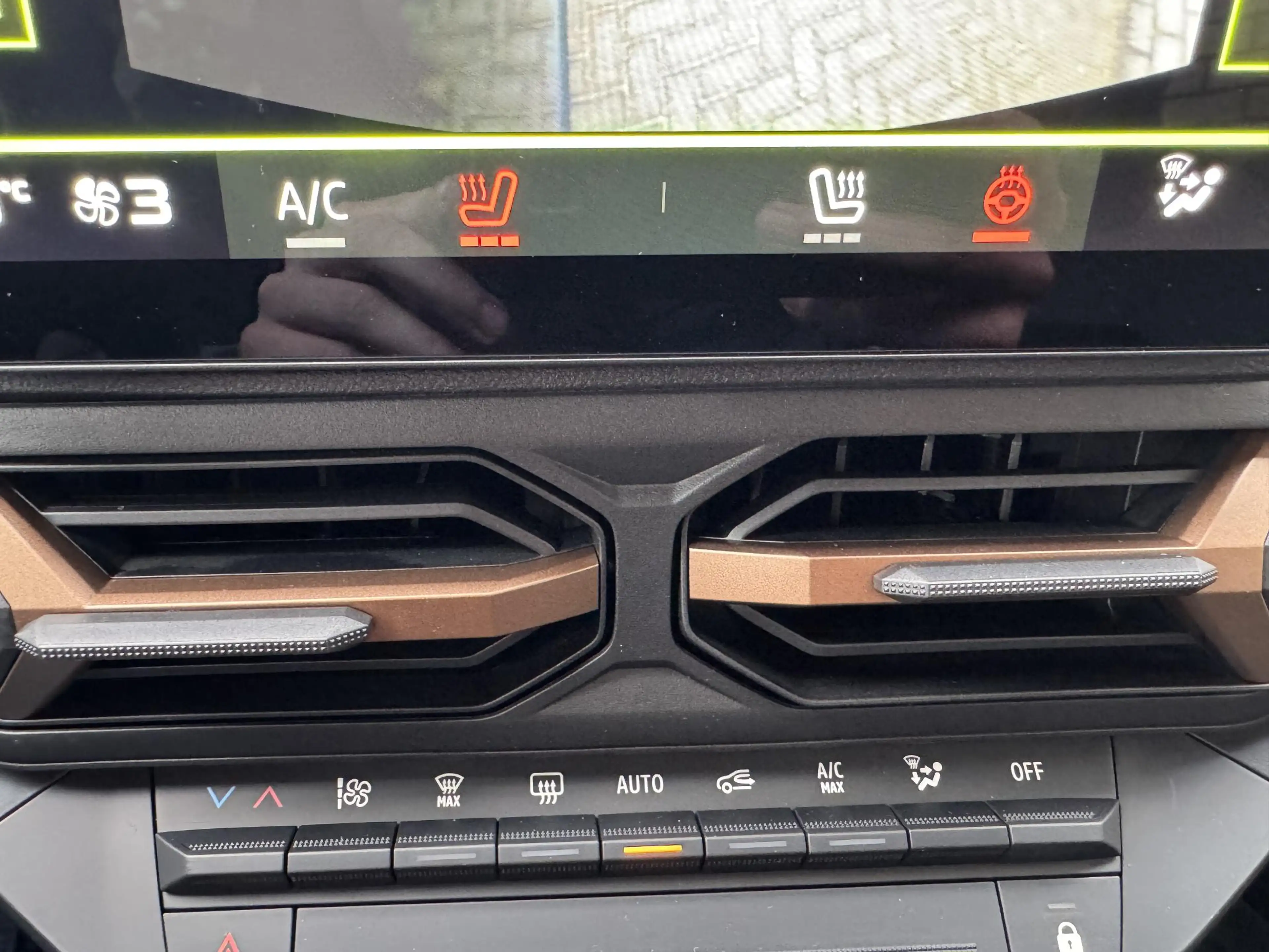 Dacia Duster 1.6 Hybrid 140 Extreme | Pack Winter | Pack Assist — photo 38