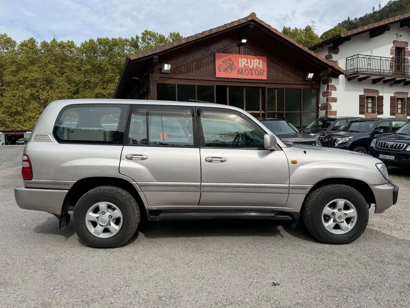 Toyota Land Cruiser 4.2 TDI VX CUERO Navegador Gris - 1