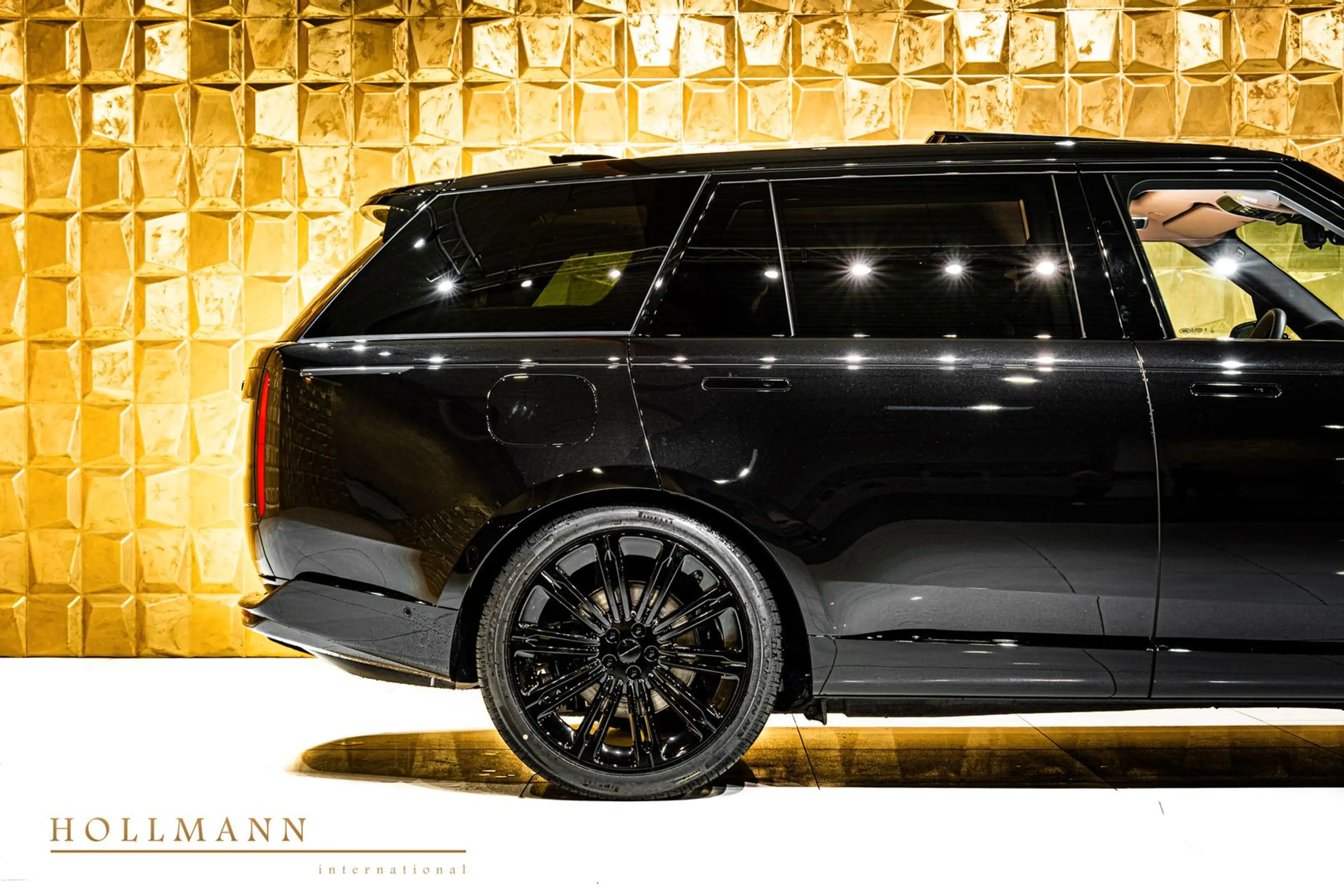 Land Rover Range Rover D350 AUTOBIOGRAPHY LWB +TV+ MERIDIAN — photo 3