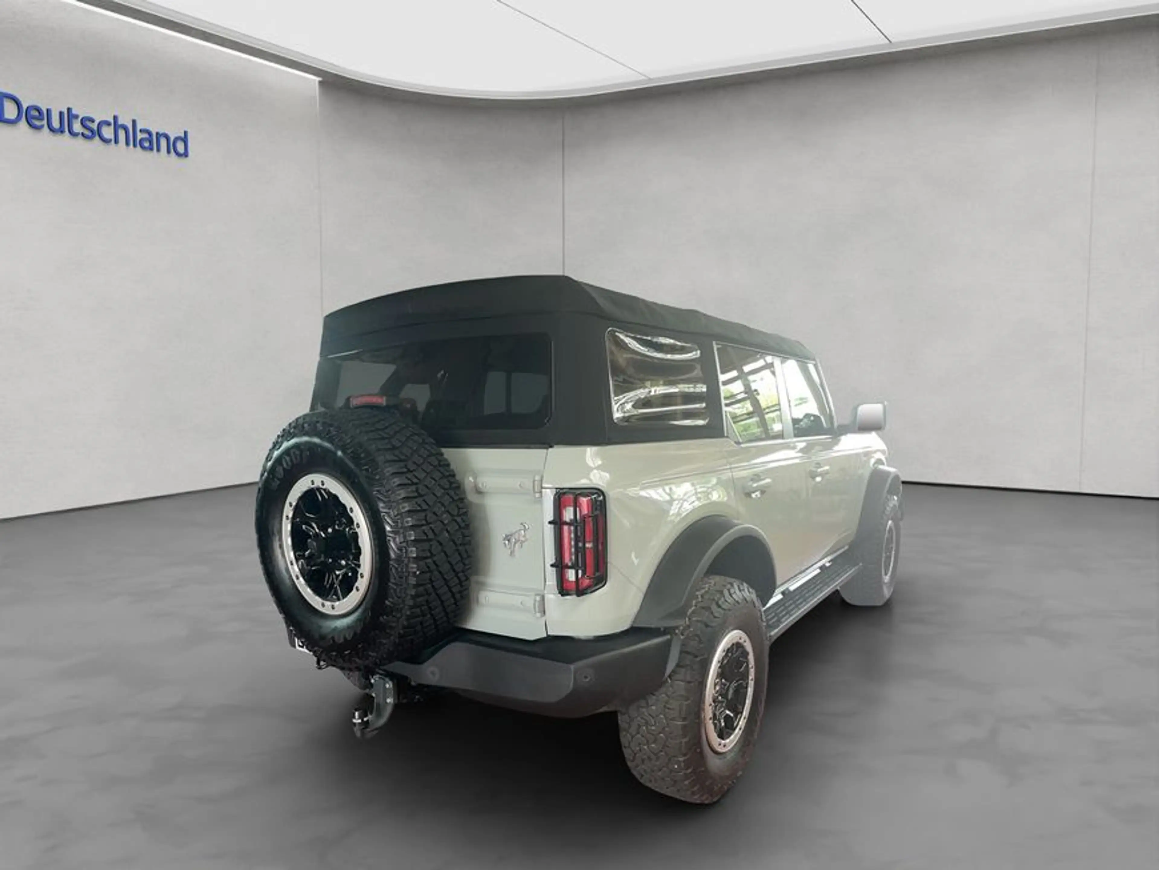 Ford Bronco 2,7 T 4 trg Cabrio Outerbanks 899,- Navi A — photo 5