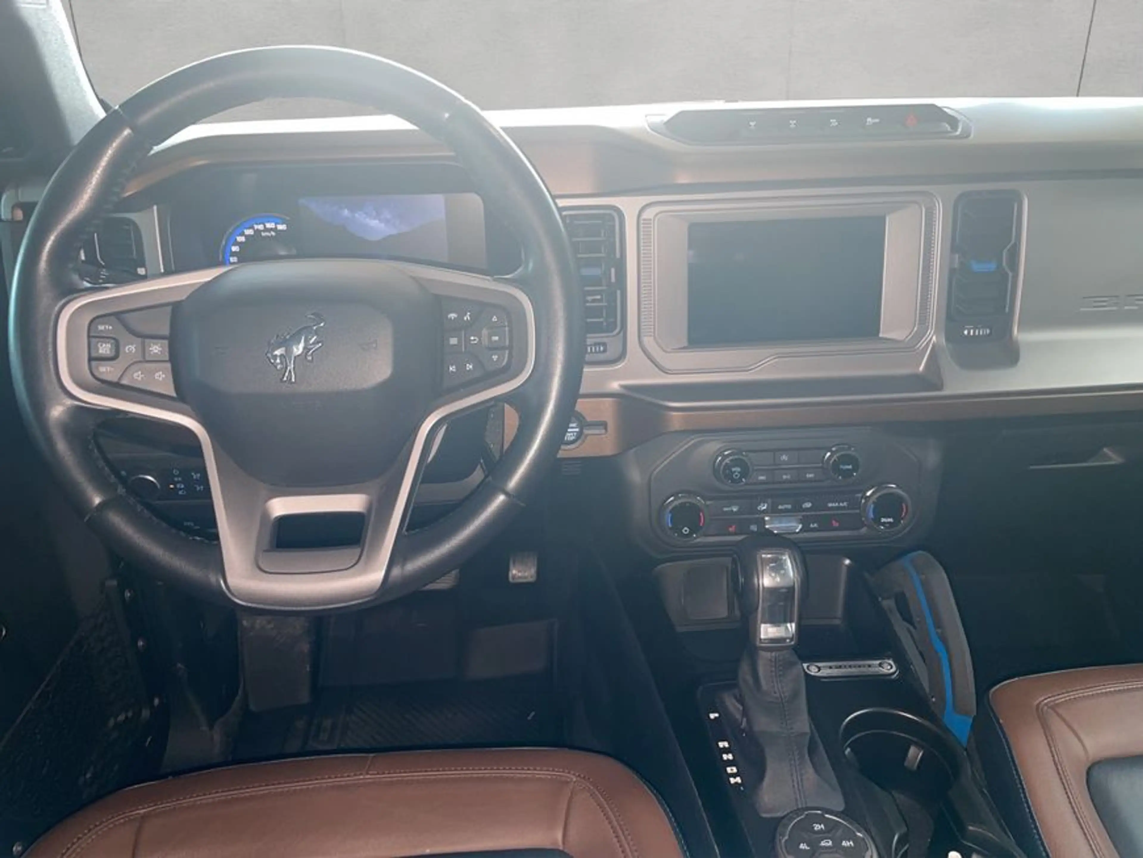 Ford Bronco 2,7 T 4 trg Cabrio Outerbanks 899,- Navi A — photo 12