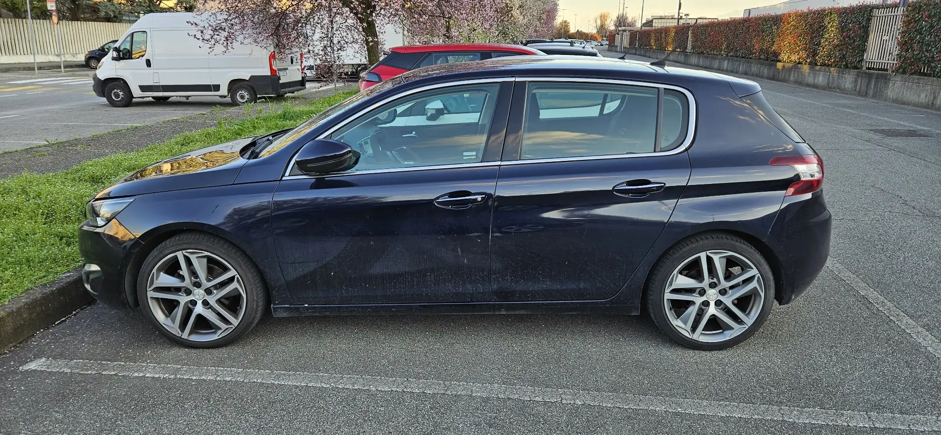 Peugeot 308 5p 1.6 e-hdi 8v Allure s&s 115cv fap - 2