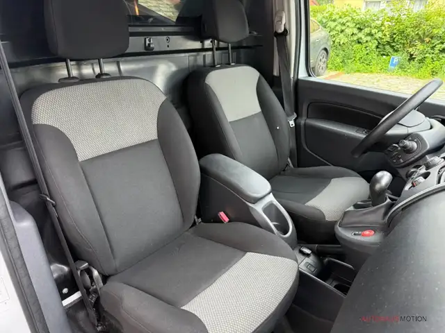 Renault Kangoo view 12