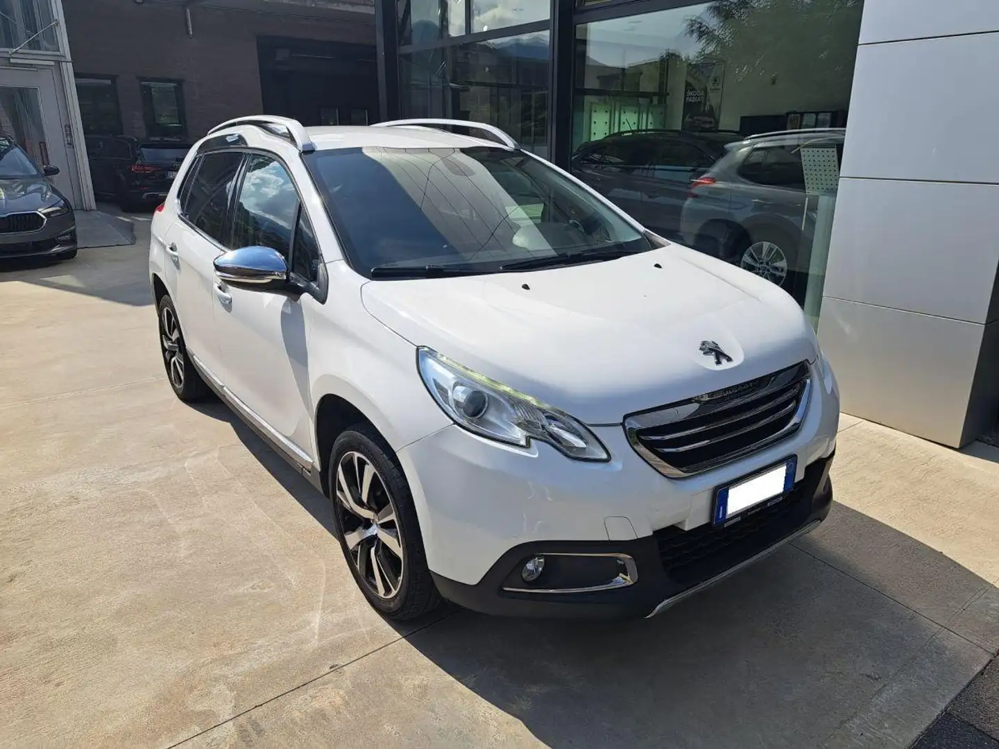 Peugeot 2008 BlueHDi 120 S&S Allure Bianco - 1