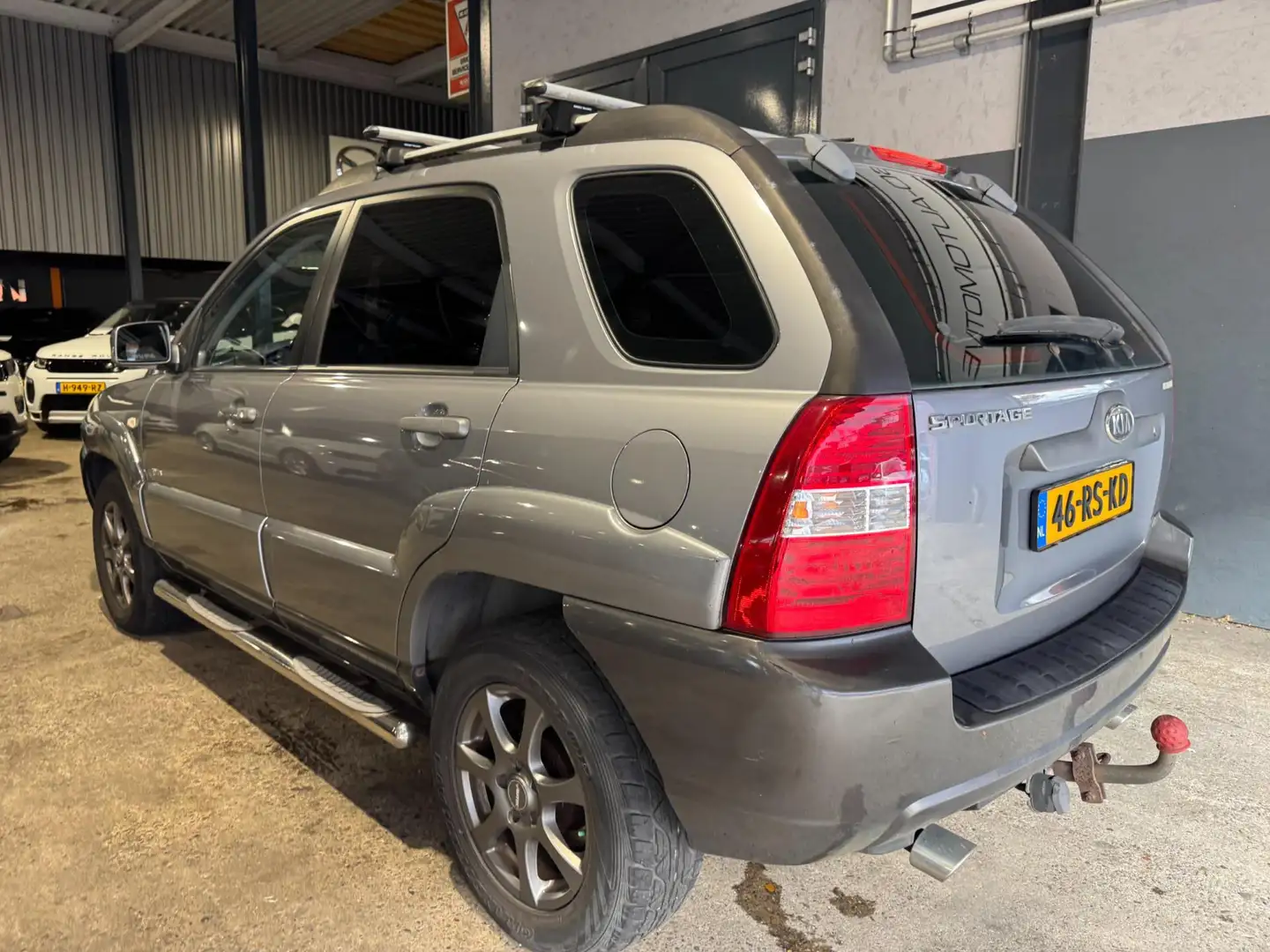 Kia Sportage 2.7 V6 Adventure 4WD Trekhaak Camera NAP Grijs - 2