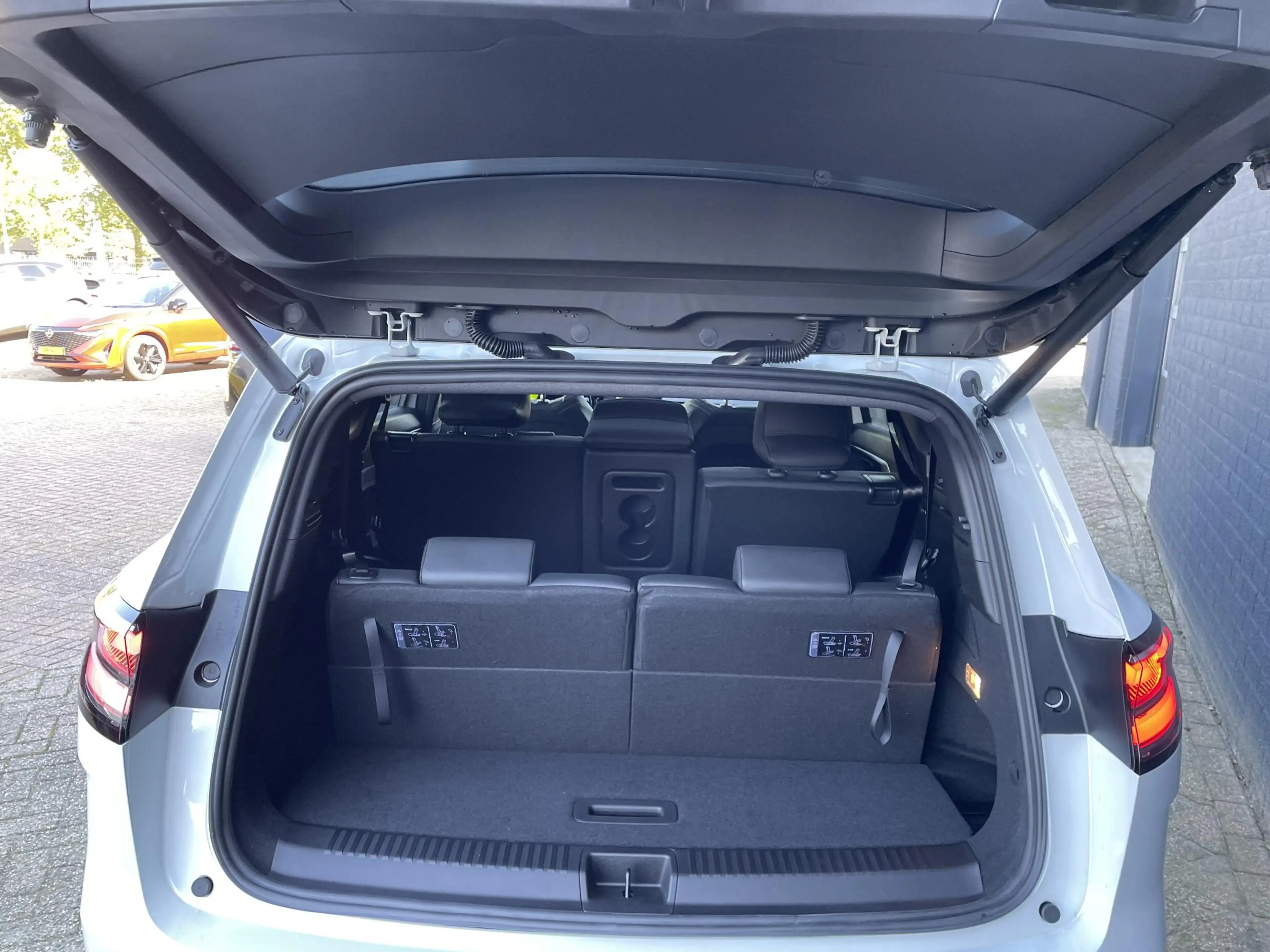 Renault Espace E-Tech full hybrid 200 iconic 7p. | Pack Vision | — photo 6