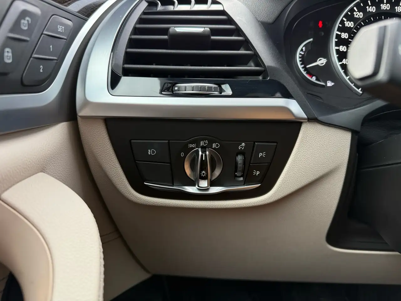 BMW X3 снимка BMW X3