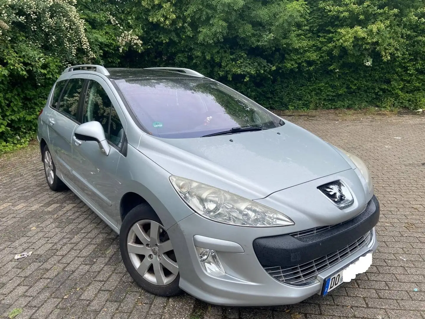 Peugeot 308 308 SW 120 VTi Tendance Grau - 1