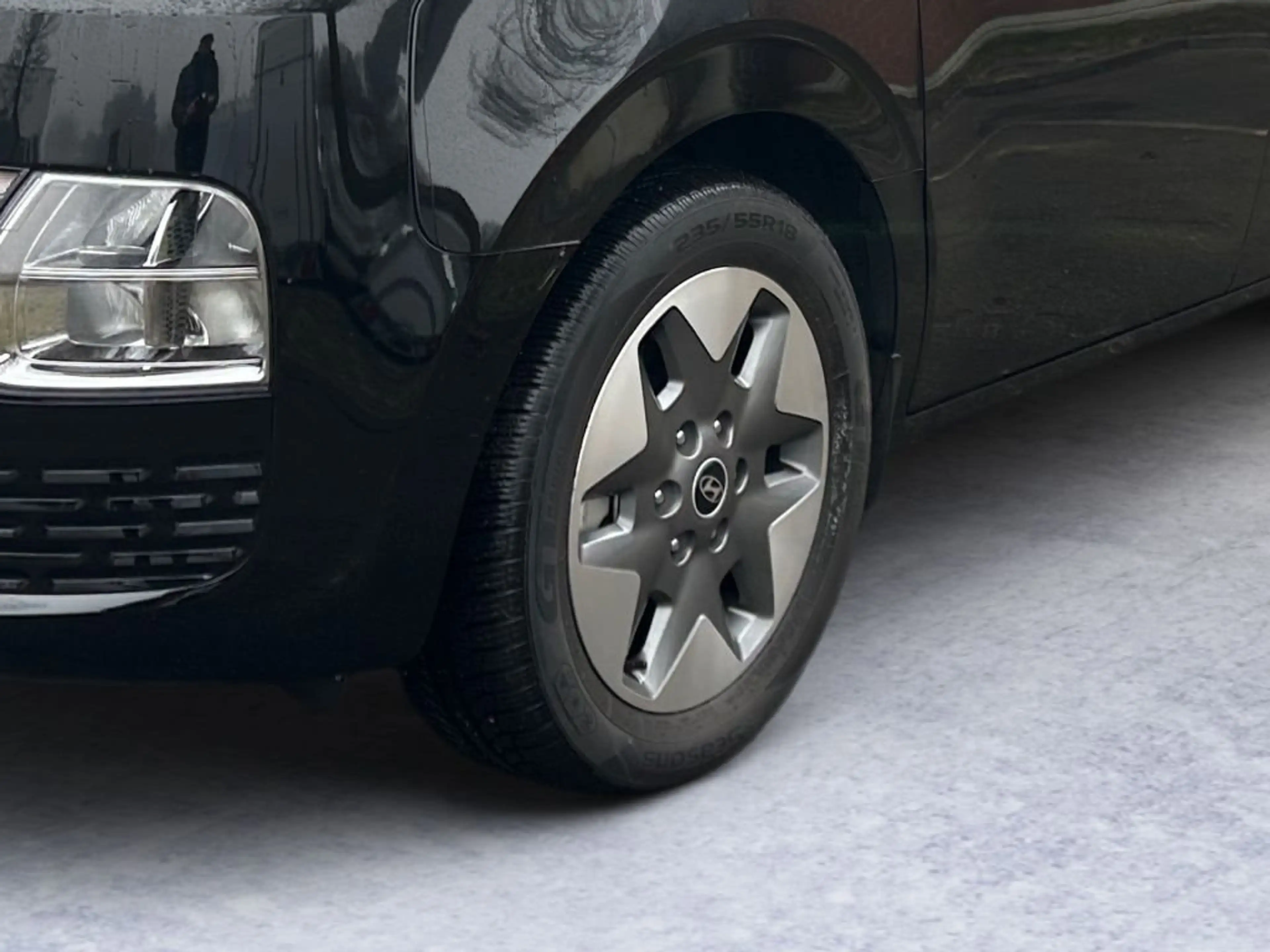 Hyundai STARIA 1.6 T-GDI HEV Trend — photo 6