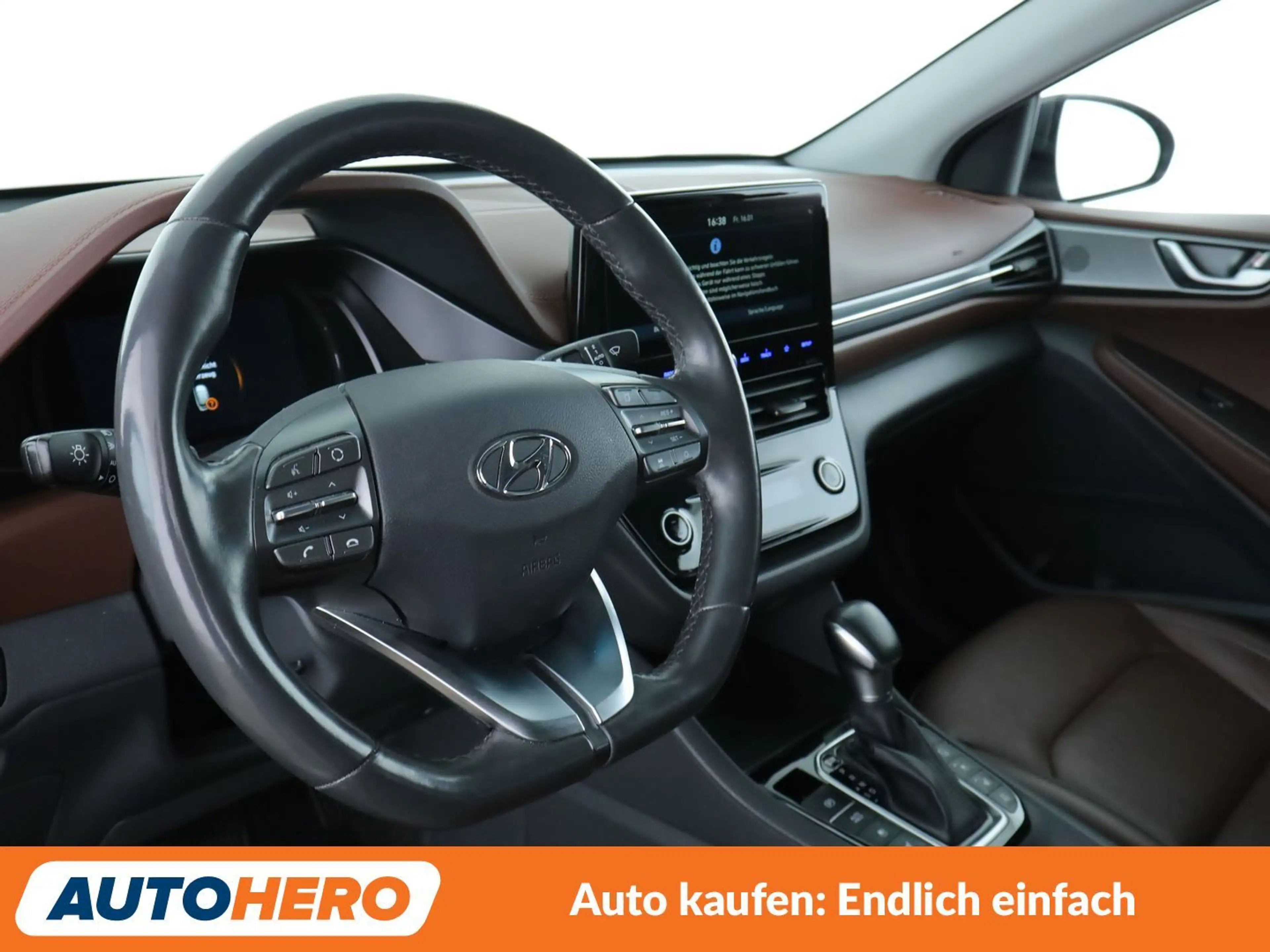 Hyundai IONIQ 1.6 Plug-in Hybrid Prime Aut*NAVI*LED*ACC*CAM*PDC* — photo 11