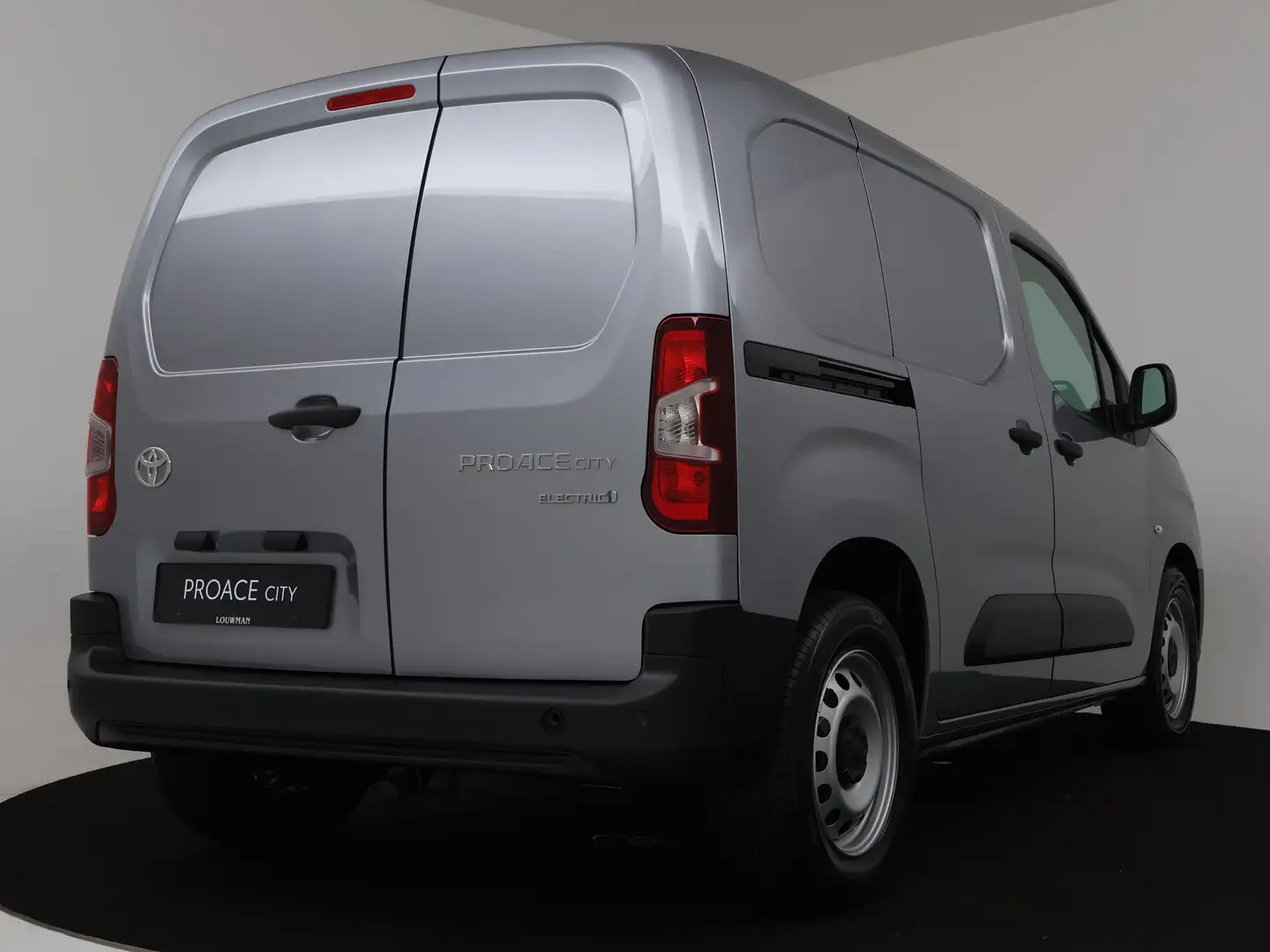 Toyota Proace City Electric Challenger 50 kWh 2.9% lease actie rente, Zilver - 2