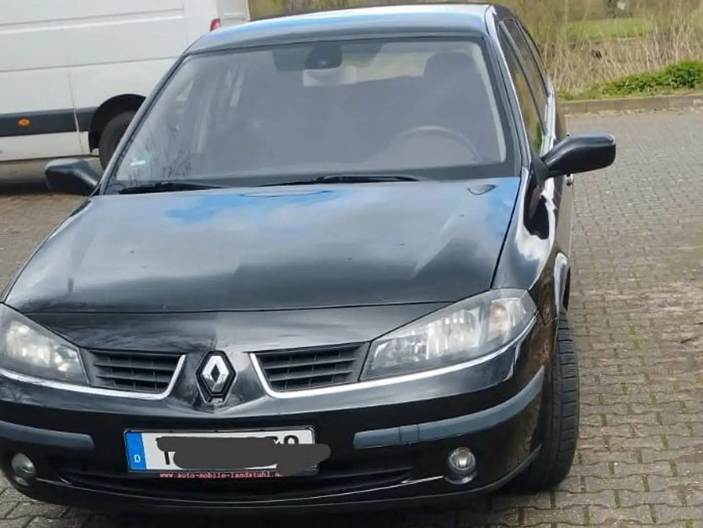 Renault Laguna Schwarz - 1