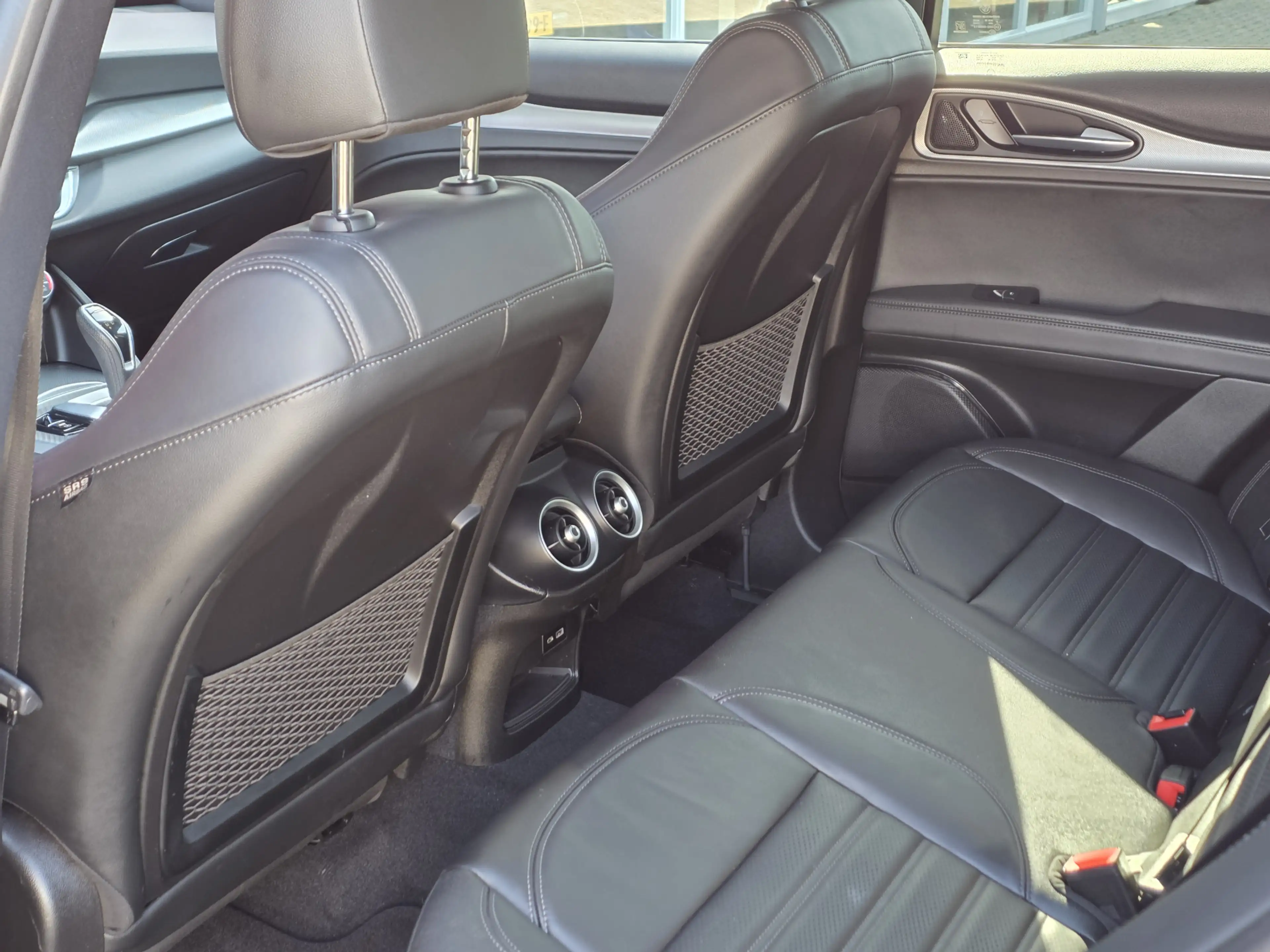 Alfa Romeo Stelvio 2.0 T AWD Veloce | PackDrive Assist | 20" Velgen — photo 19