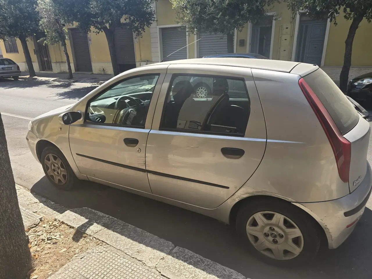 Fiat Punto 5p 1.2 16v SX 85cv, foto 4