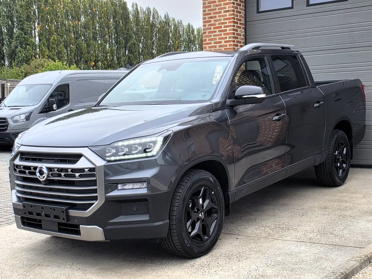 KGM Musso SsangYong 4x4 27990EX NIEUW 0KM 2025 Lichte Vracht Gris - 2