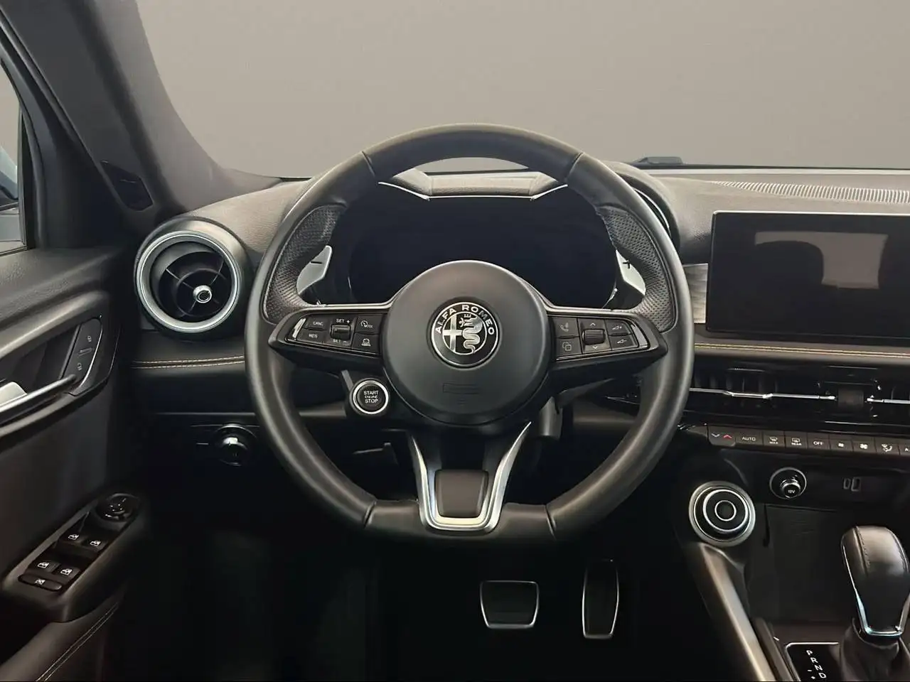 Alfa Romeo Tonale 2025 — фото 18